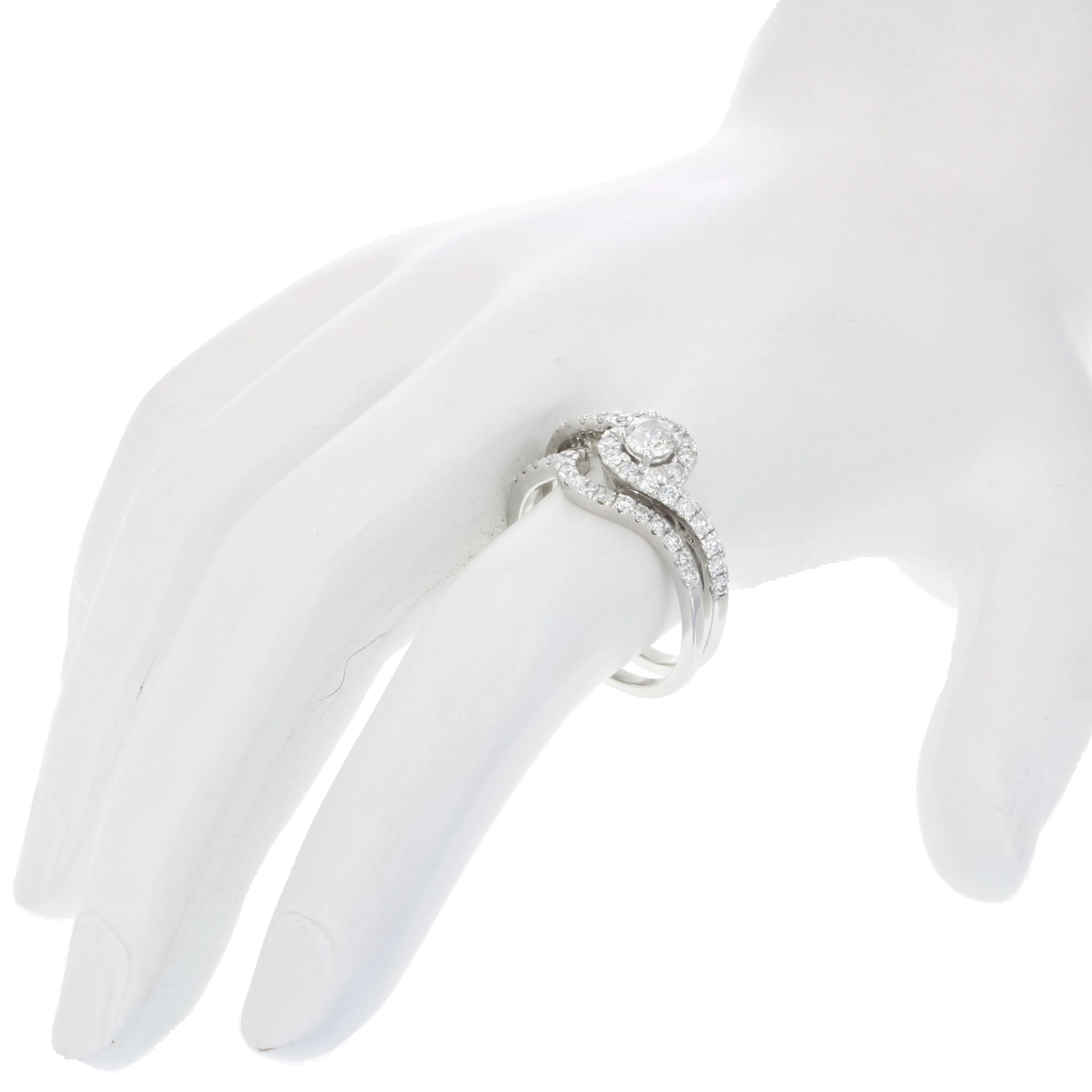 0.75 cttw Diamond Wedding Ring in 14K White Gold