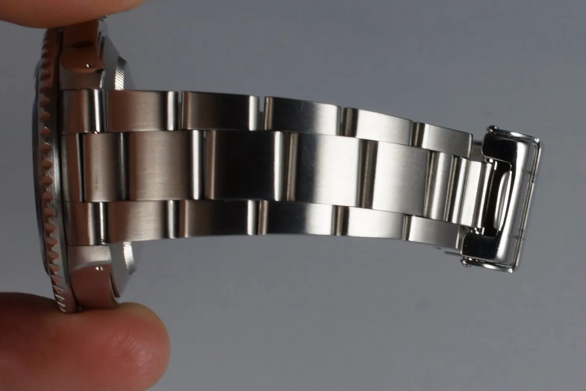 1995 Rolex Submariner 16610 with RSC Papers