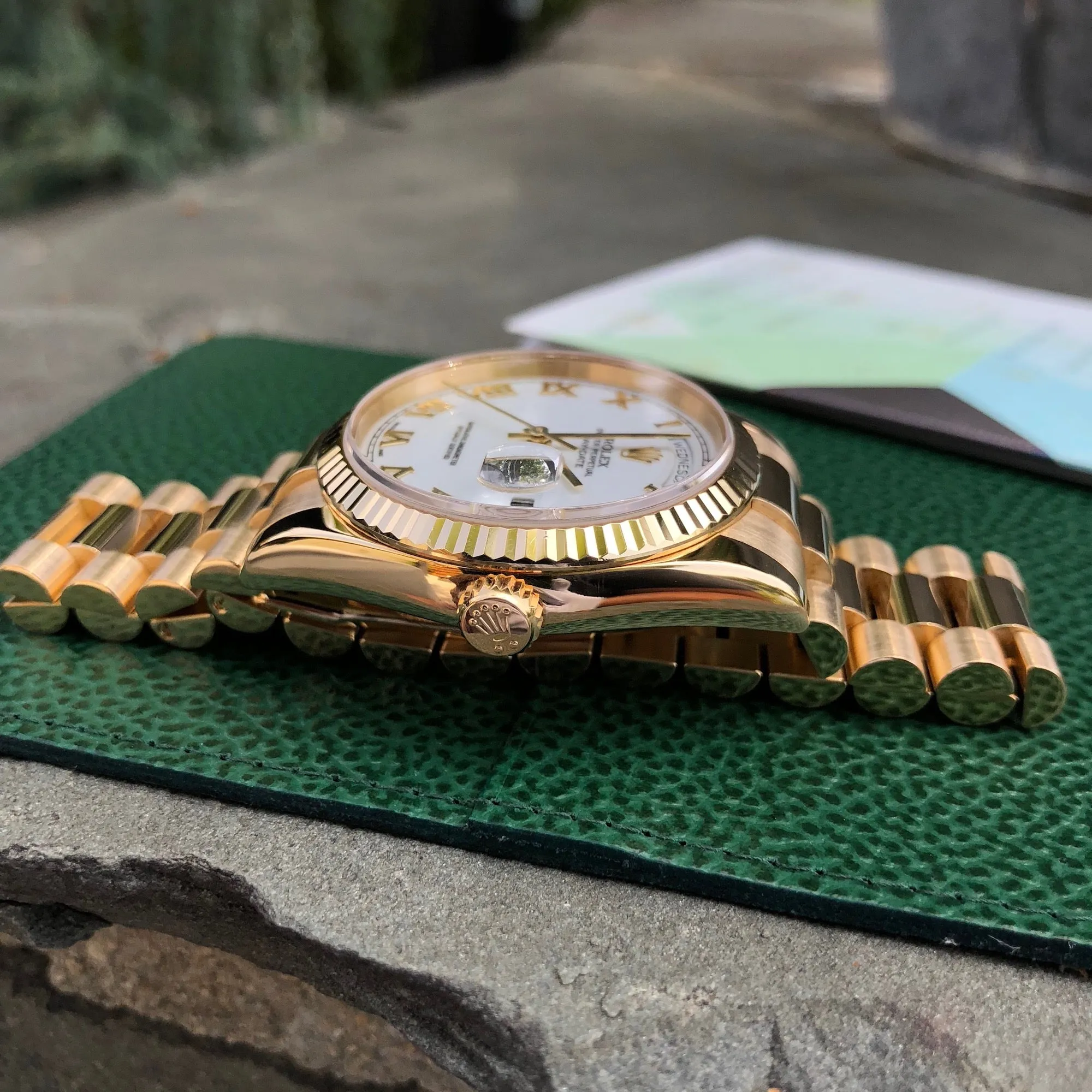 2003 Rolex President 118238 Day Date 18K Yellow Gold White Roman Wristwatch Box Papers