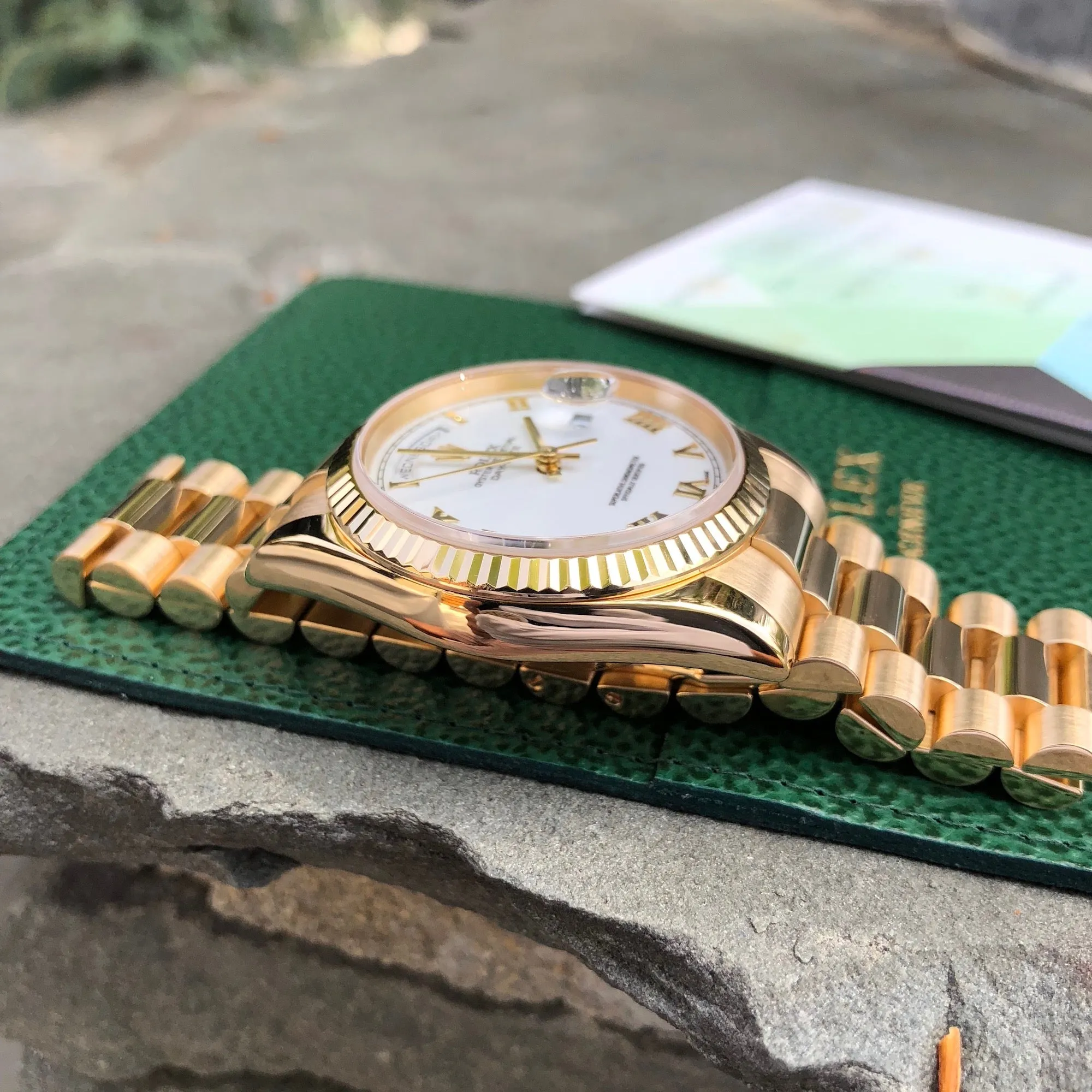 2003 Rolex President 118238 Day Date 18K Yellow Gold White Roman Wristwatch Box Papers