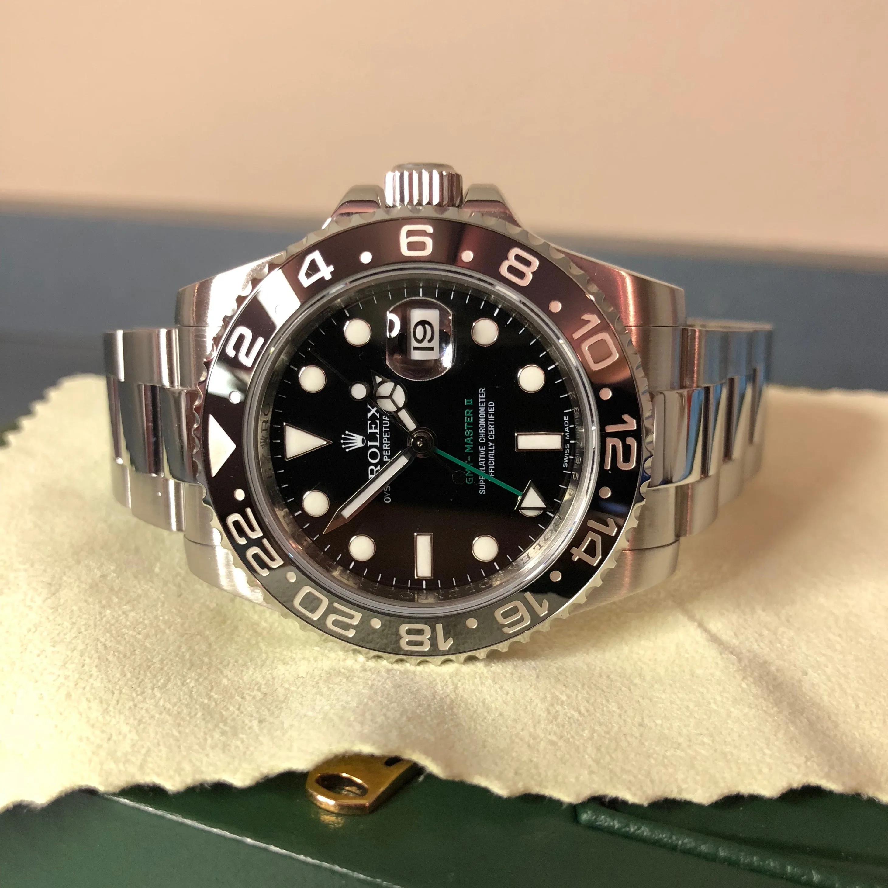 2006 Rolex GMT Master II 116710 Ceramic Steel Automatic Z Series Wristwatch