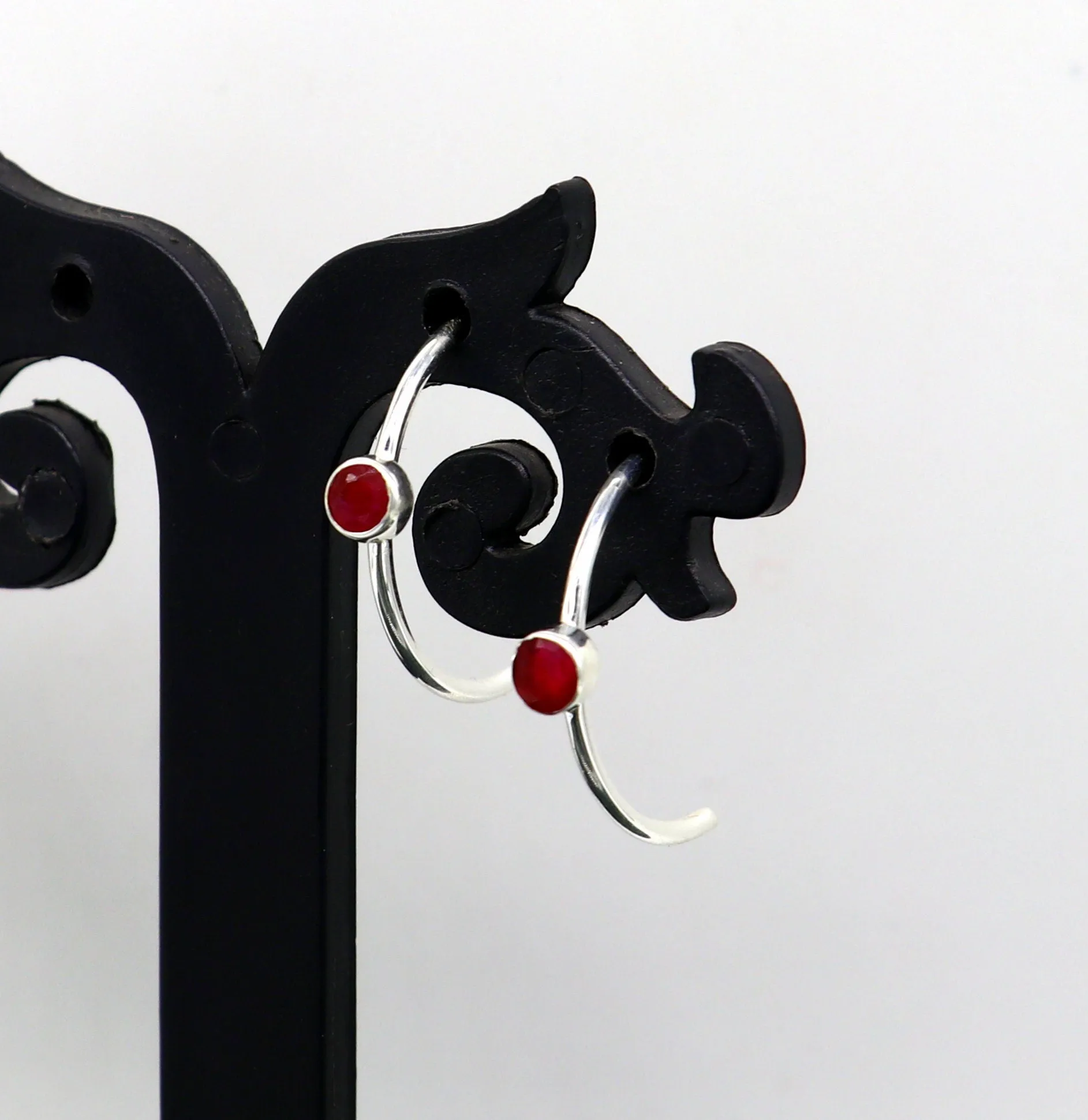 925 Sterling silver handmade fabulous single ruby stud earring , fabulous brides stylish fancy fashionable earring jewelry from india ear705