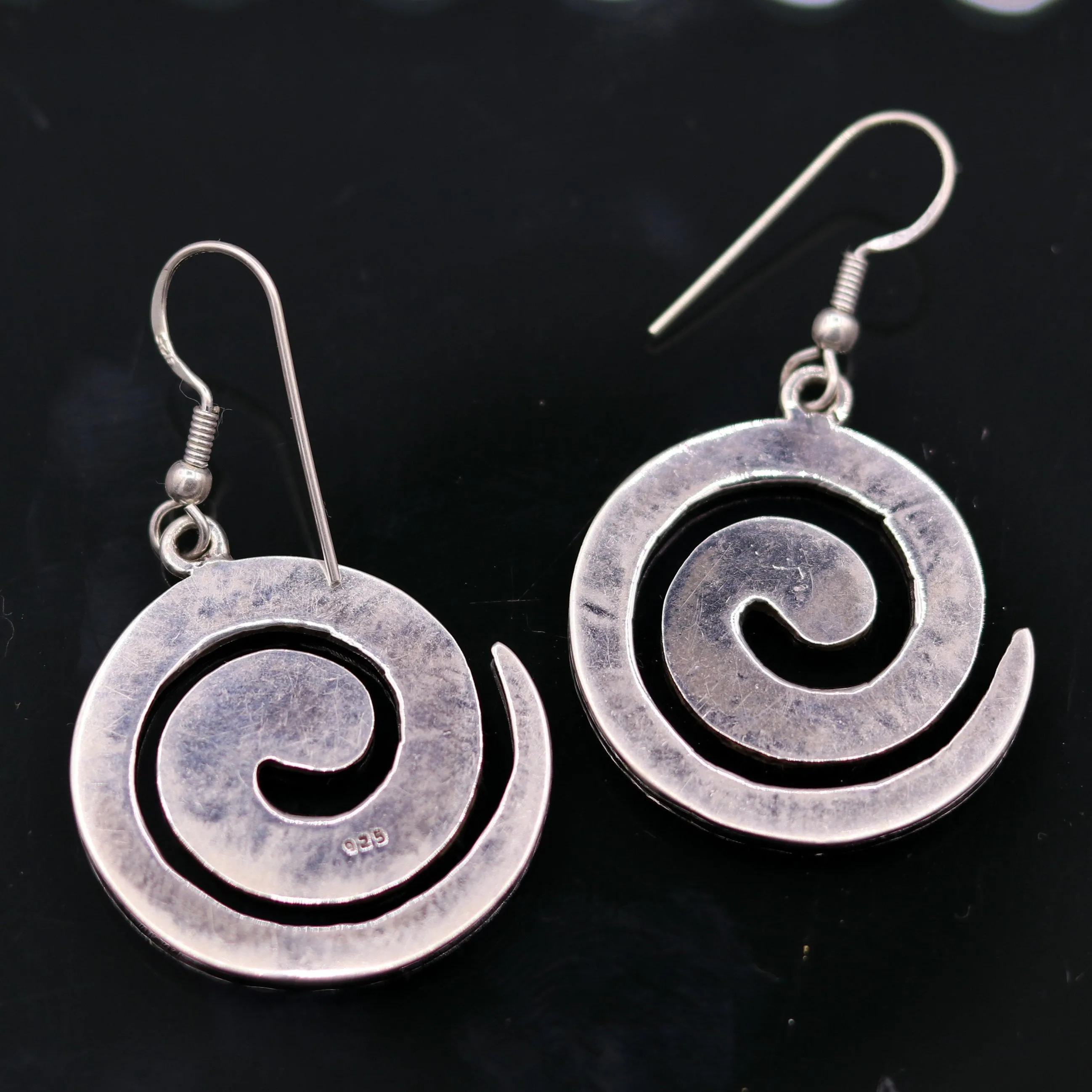 Amazing spiral design 925 solid sterling silver scratch link fancy hoops earrings tribal jewelry from Rajasthan india daily use jewelry s420