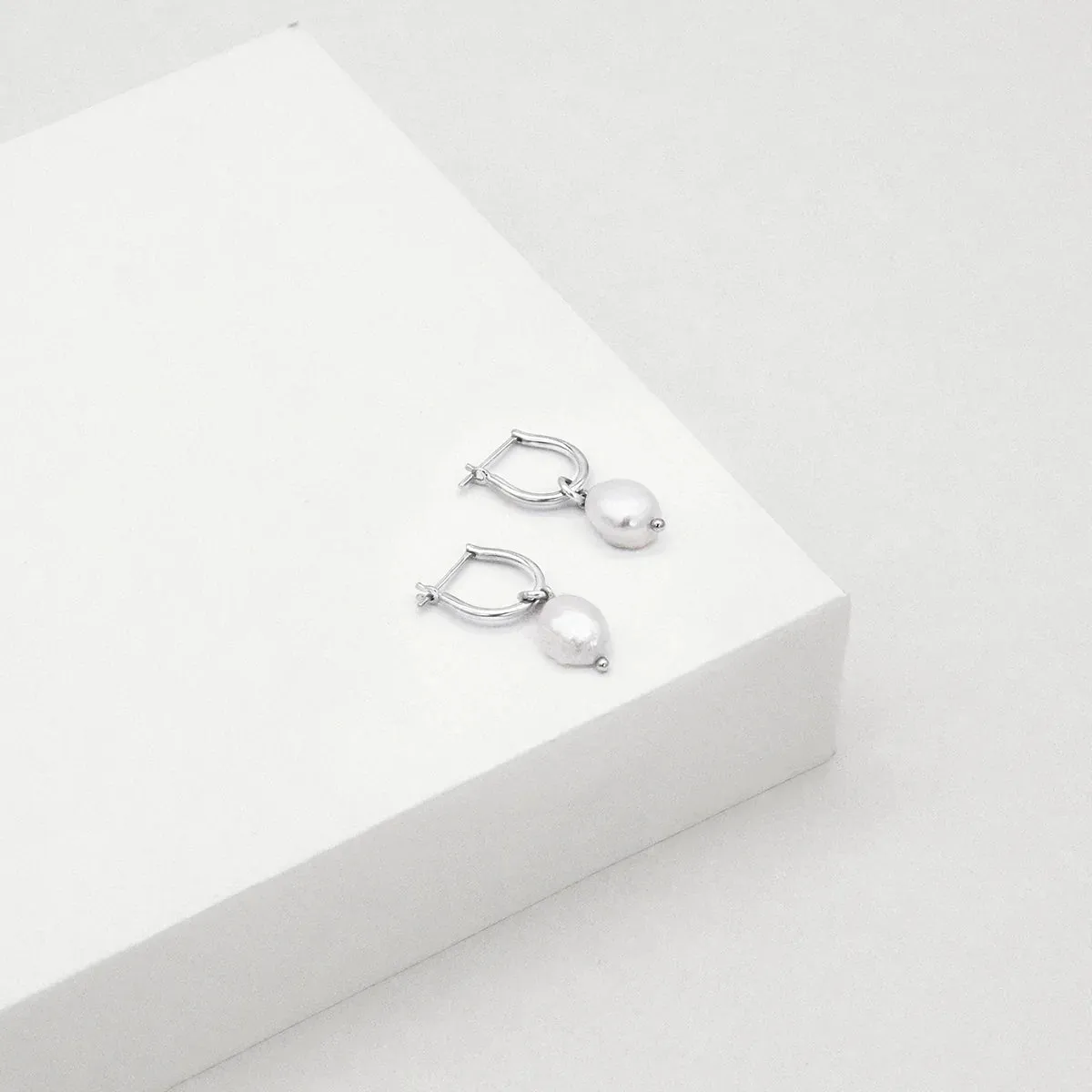 Baroque Pearl Basic Hoop Earring