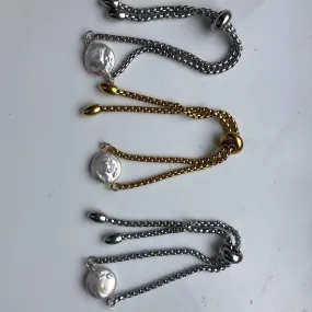 Bracelet: Pearl coin chain slider style bracelet
