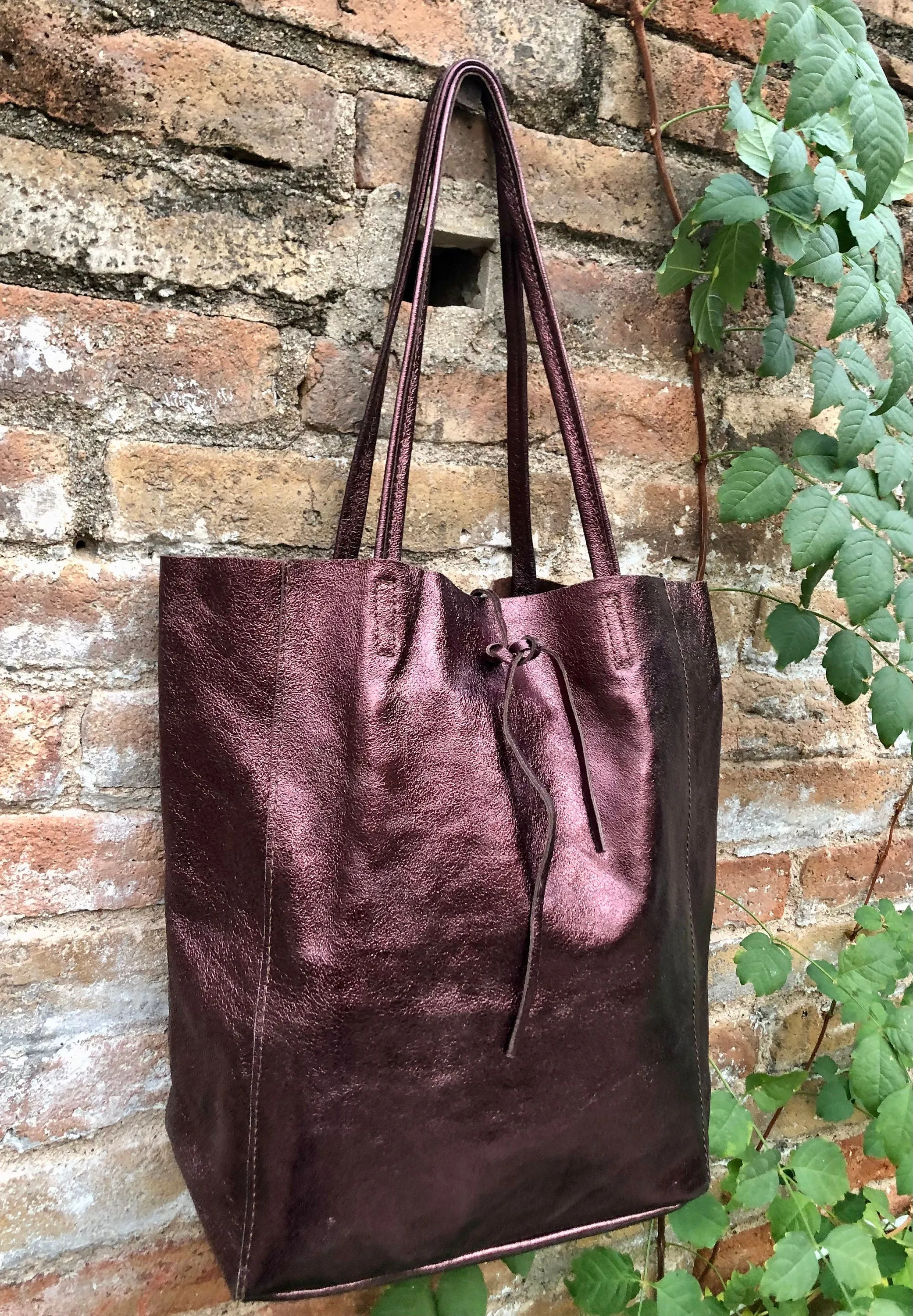 Burgundy  brown tote leather bag. Metallic effect genuine leather shopper. Large carry all bag for your laptop, books.Burgundy leather purse