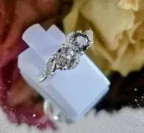 Burmese Spinel & White Zircon 925S Ring