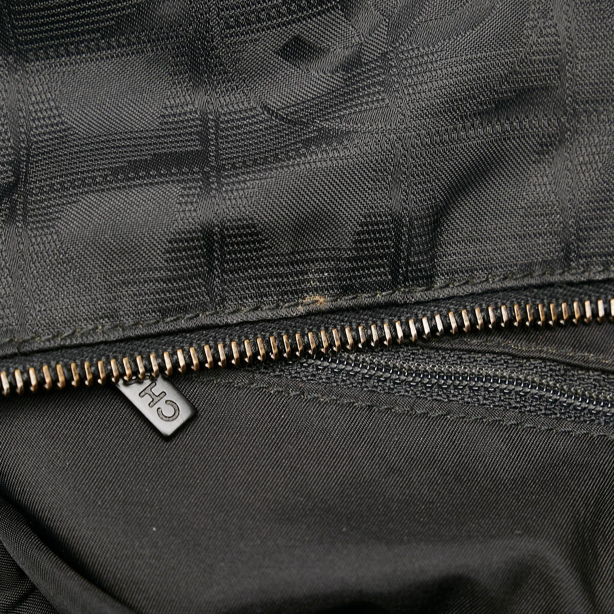 Chanel New Travel Line Tote (SHG-Po5MMk)