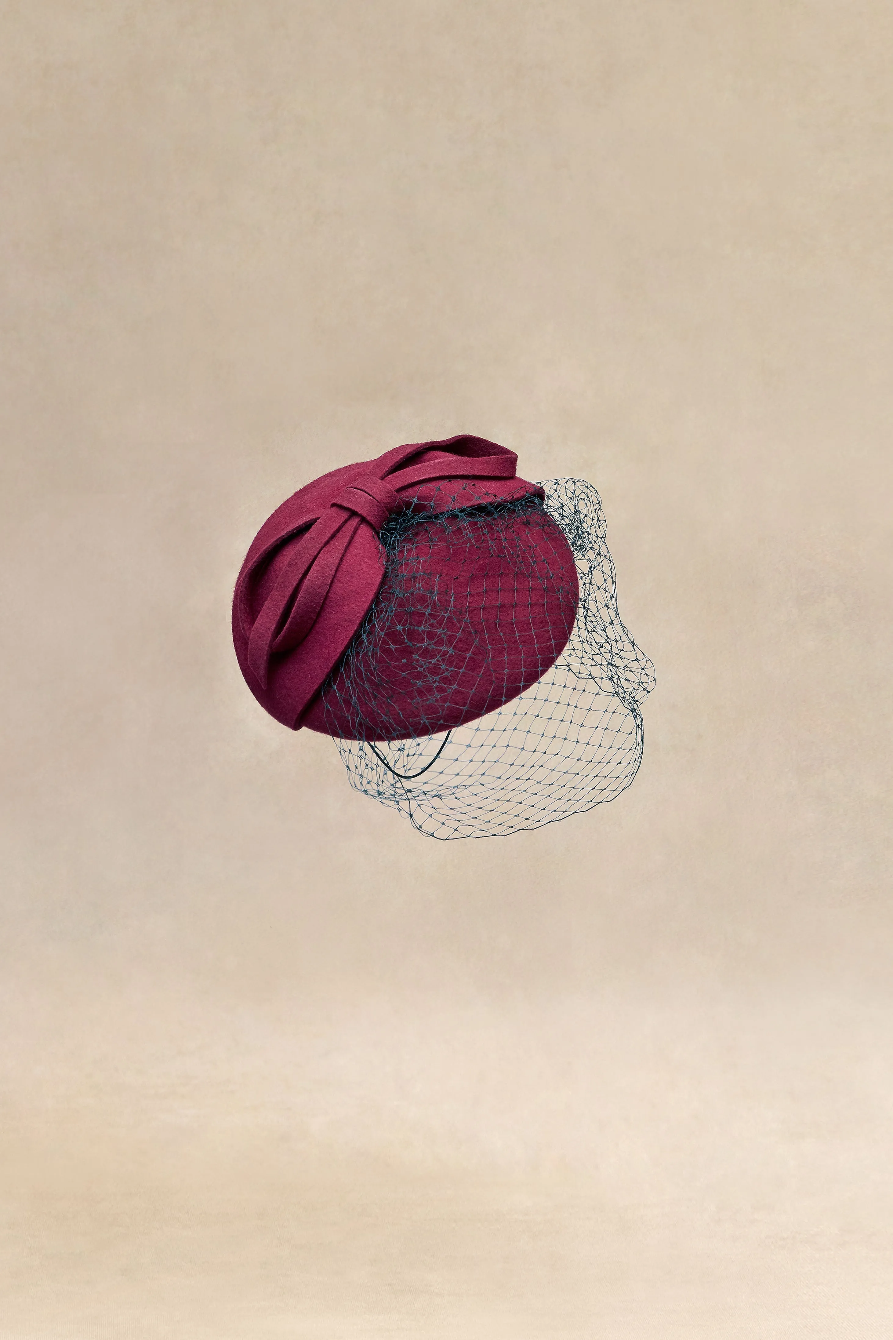 Elegant Bow Knot Pillbox Veil Fascinator