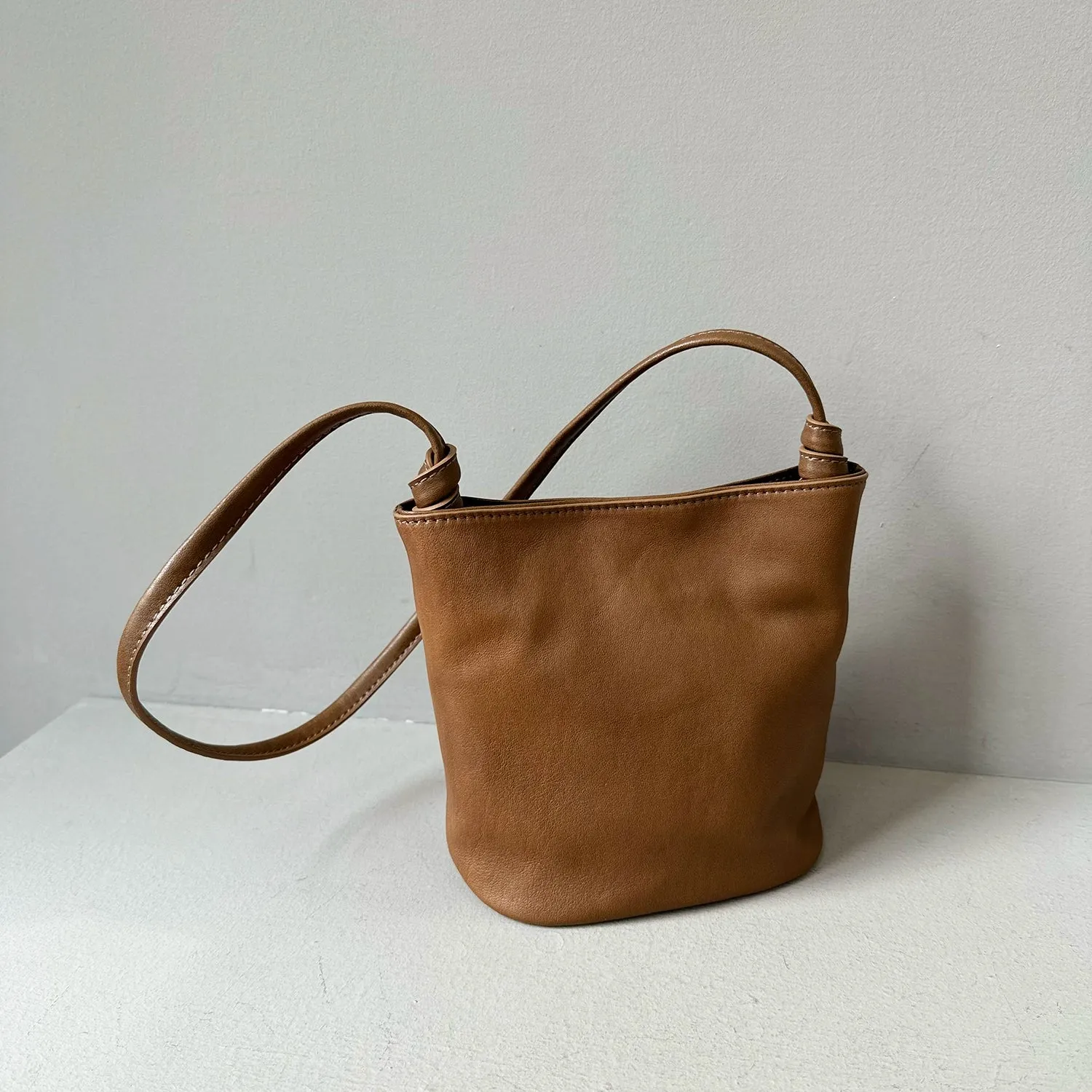 Elegant Leather Bucket Bag