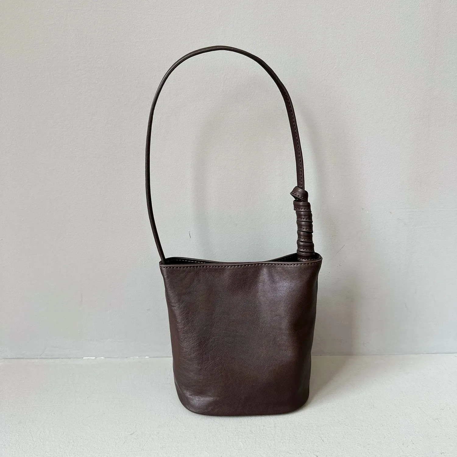 Elegant Leather Bucket Bag