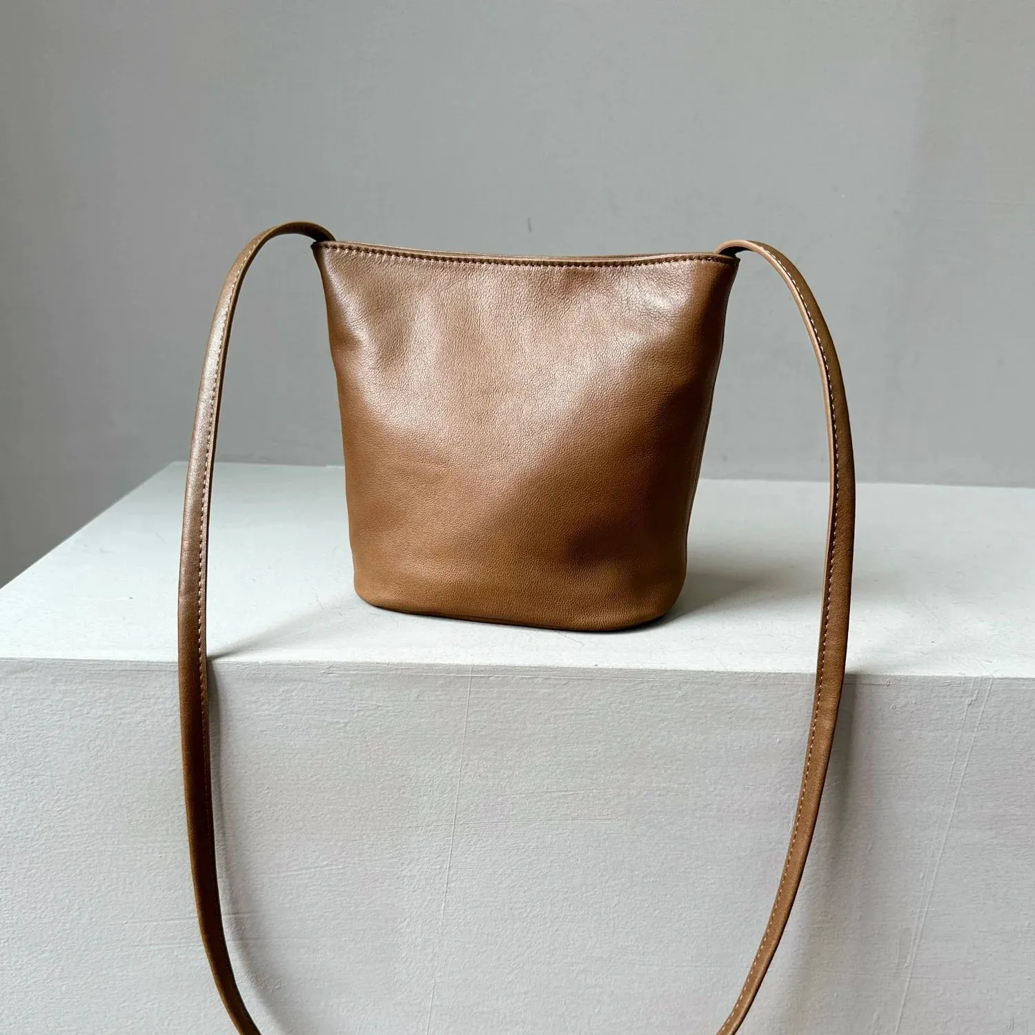 Elegant Leather Bucket Bag