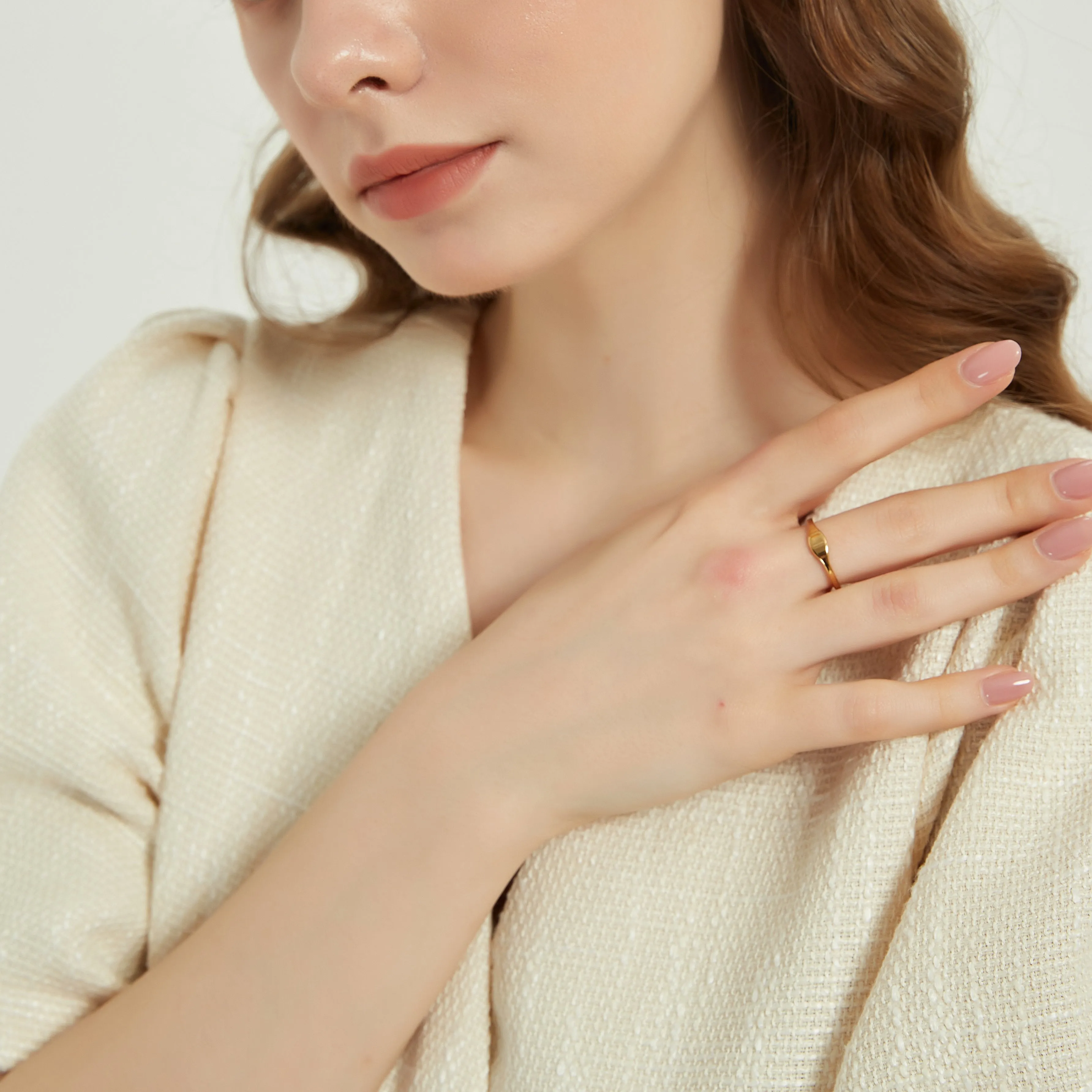 Eliza gold flat top signet stacking ring