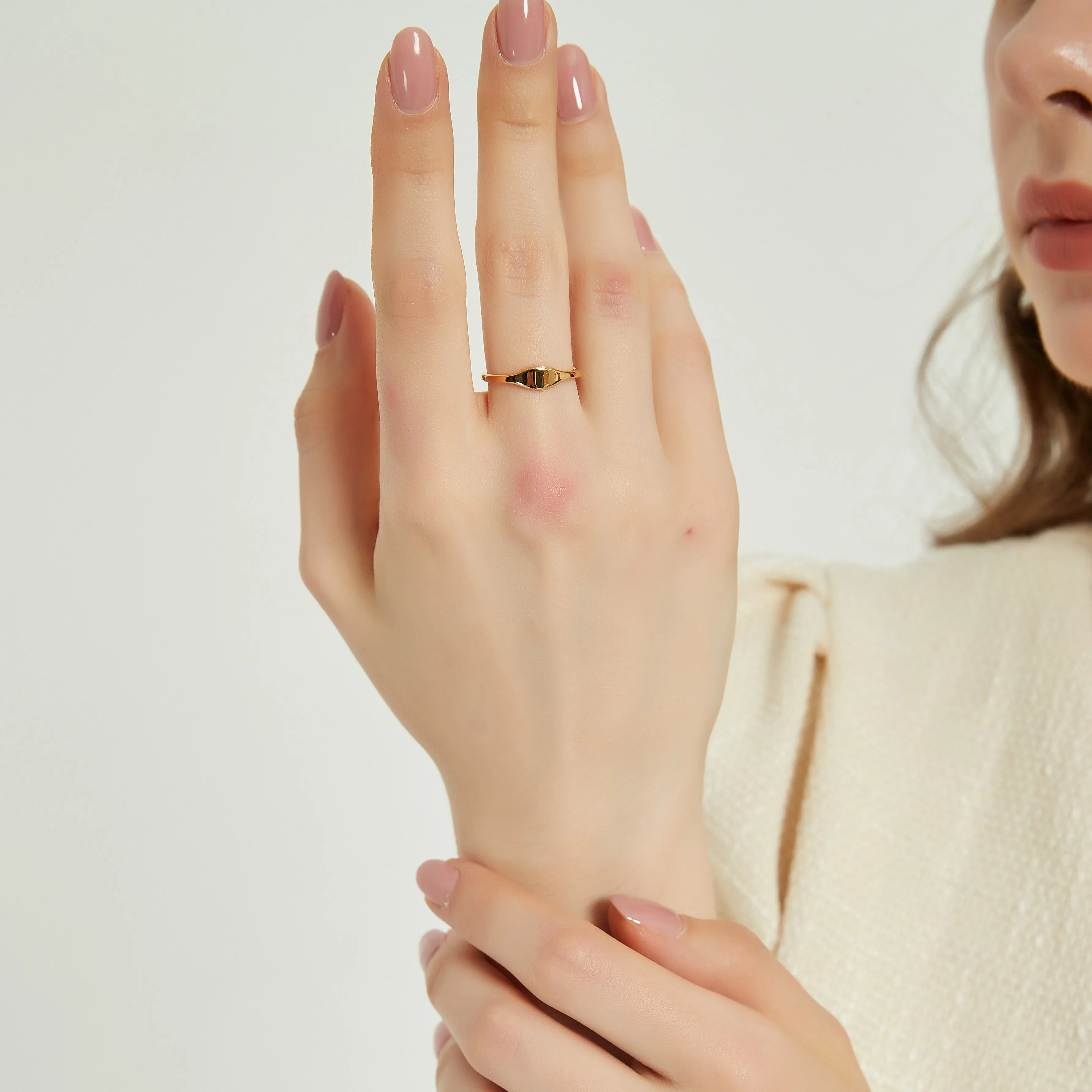 Eliza gold flat top signet stacking ring