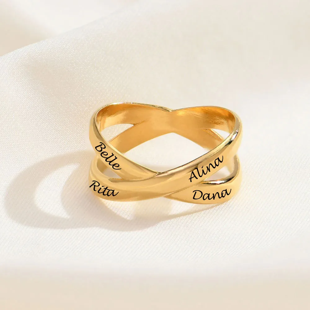 Exquisite and extraordinary cross ring