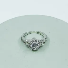 Exquisite Solitaire Ring