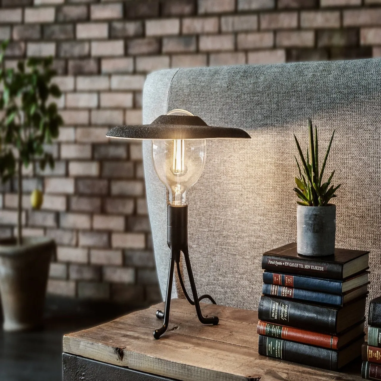 Felt Hat Bulb Topper