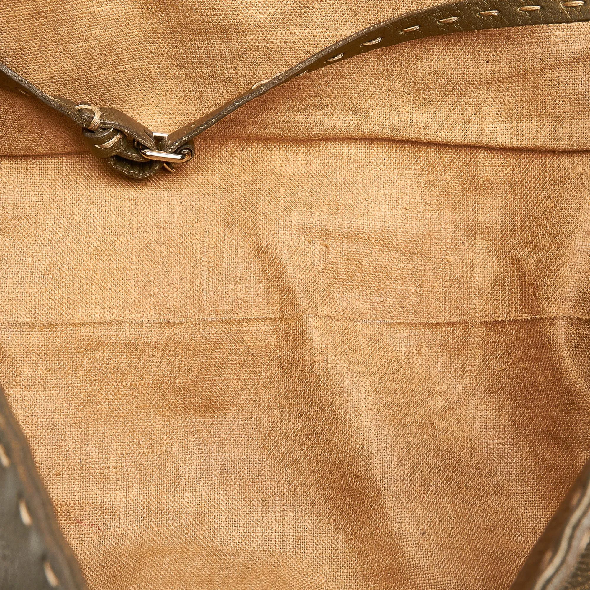 Fendi Selleria Linda Leather Shoulder Bag (SHG-31877)