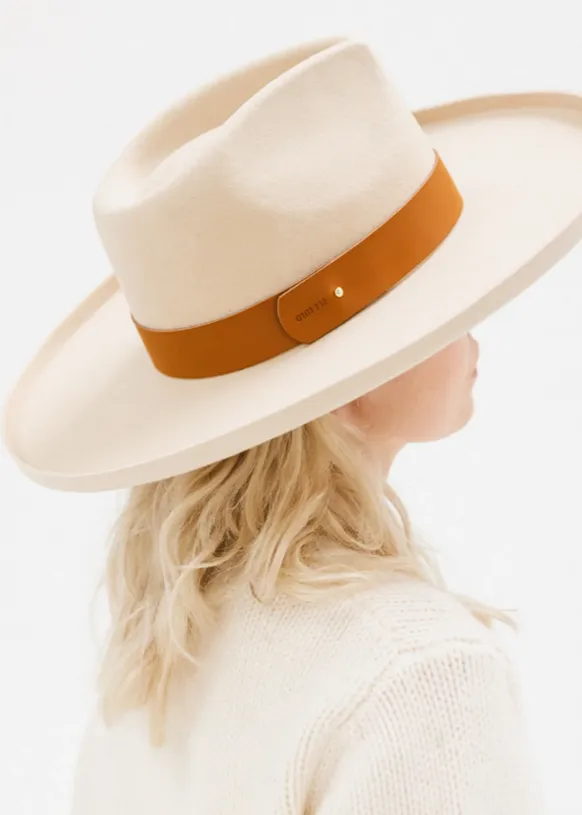 Gigi Pip Wide Leather Band Hat - Cognac
