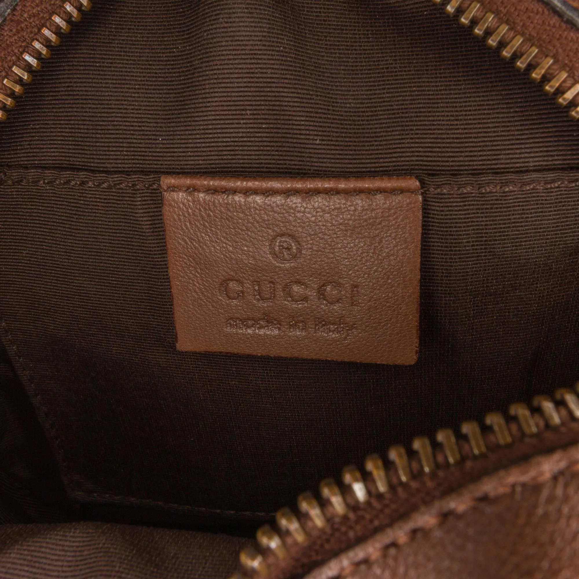 Gucci GG Canvas Round Crossbody (SHG-vcB2C2)