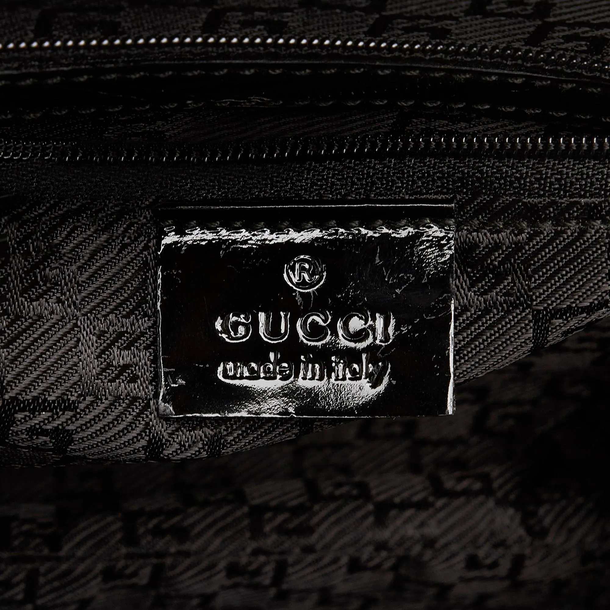 Gucci Patent Leather Handbag (SHG-6H1CTI)