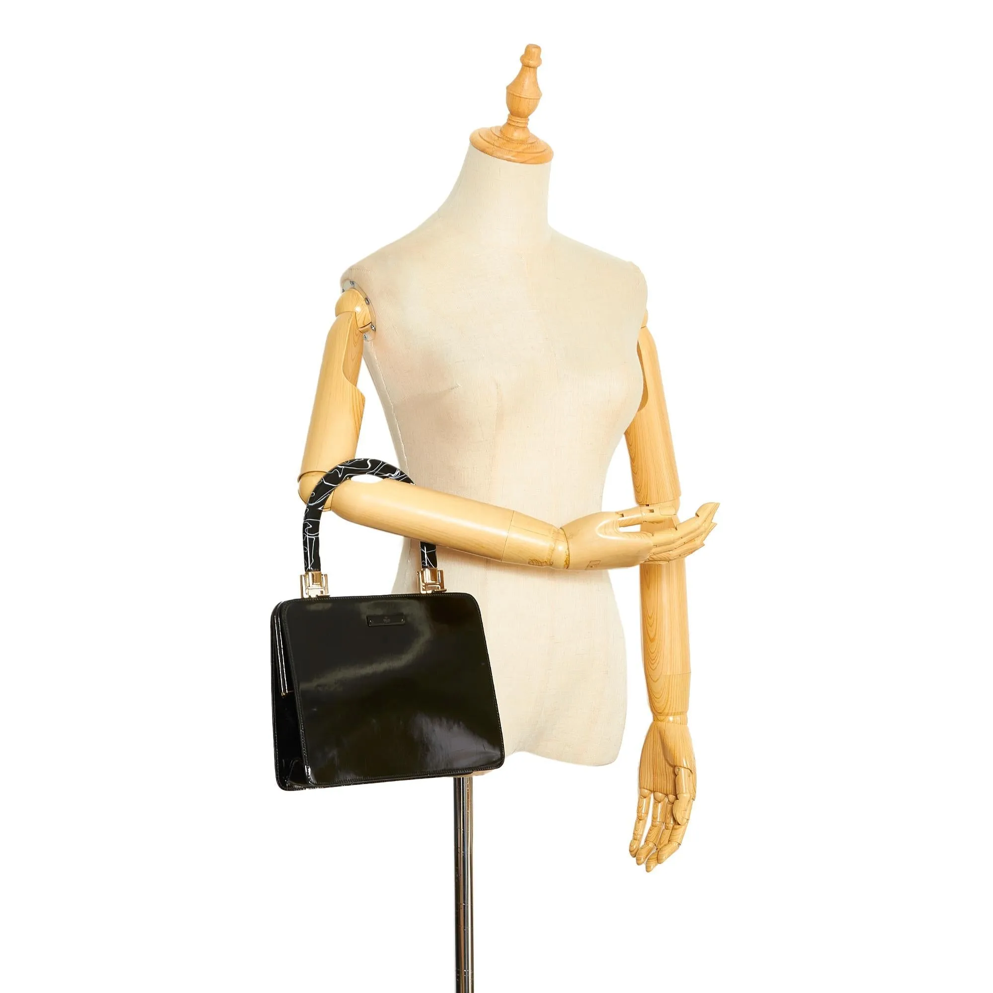 Gucci Patent Leather Handbag (SHG-6H1CTI)