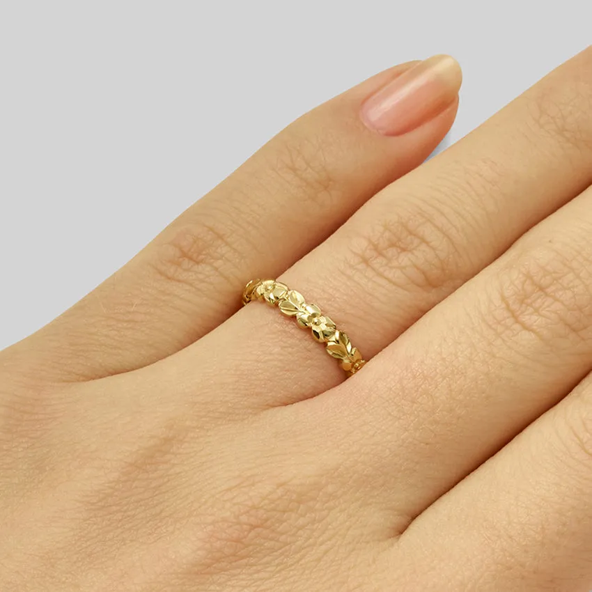 Hand Engraved Floral Wedding Ring in 18ct Yellow Gold