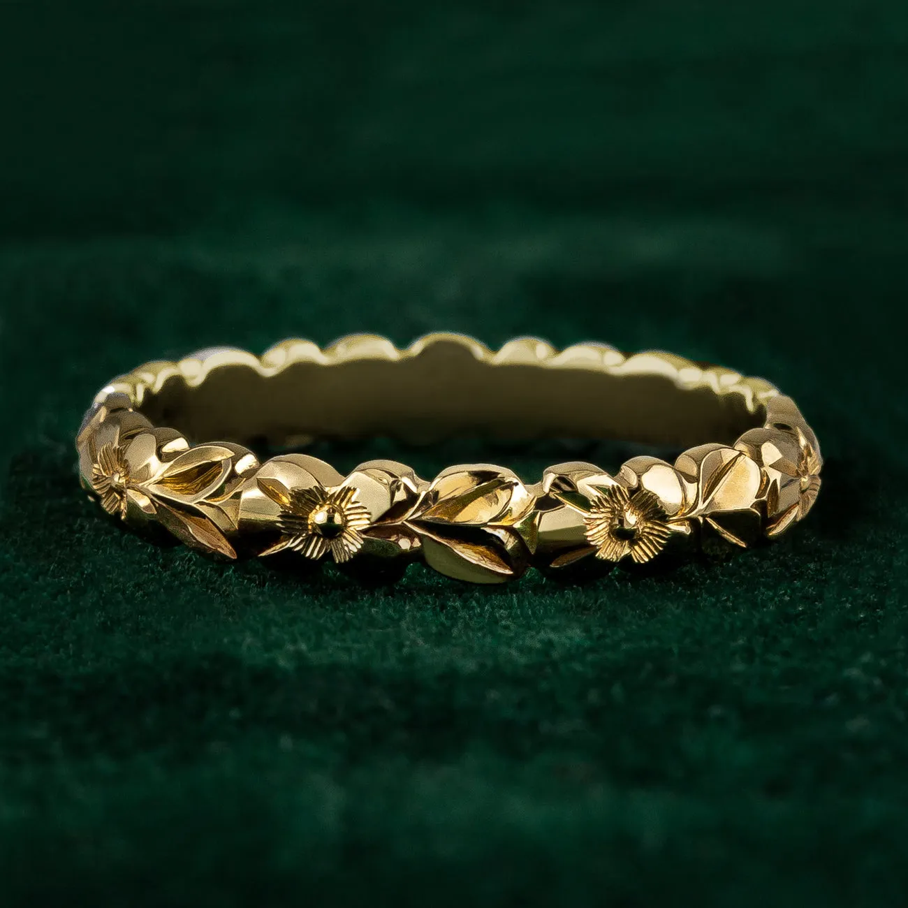 Hand Engraved Floral Wedding Ring in 18ct Yellow Gold