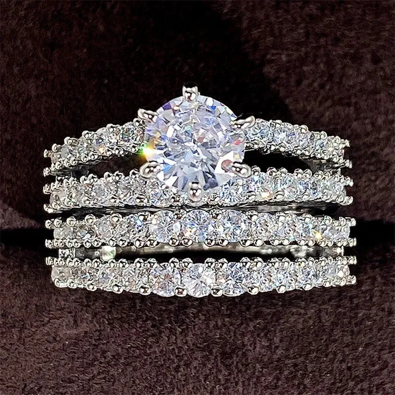 Huitan’s Exquisite Bridal Set Rings with Sparkling CZ Stones