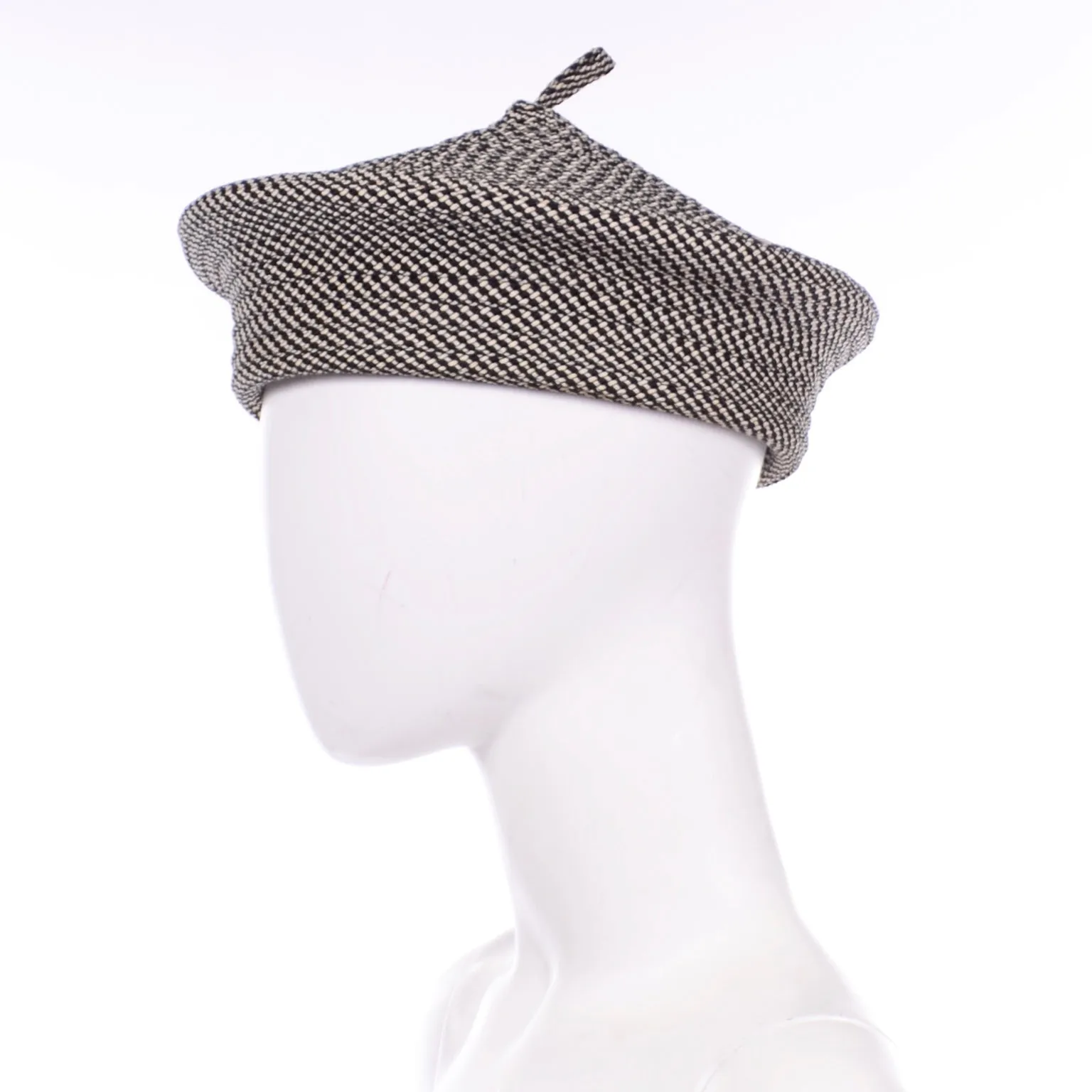 La Sartan Paris France Vintage Black and White Woven Beret Hat