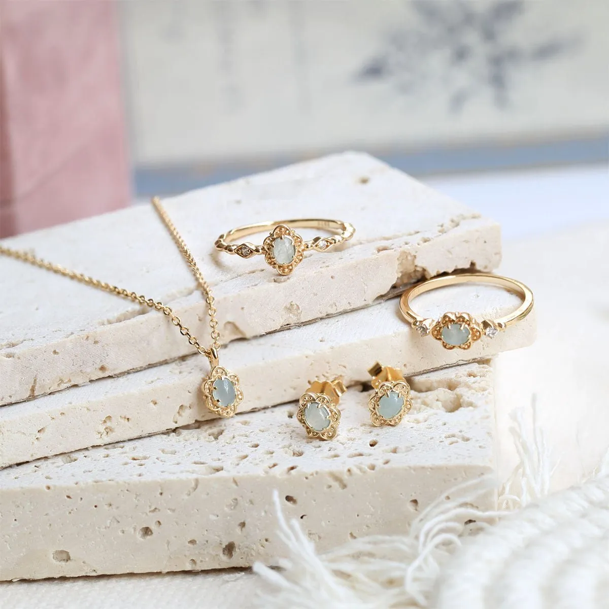 Minimalist Blue Sky Daisy Ring with Natural Aquamarine