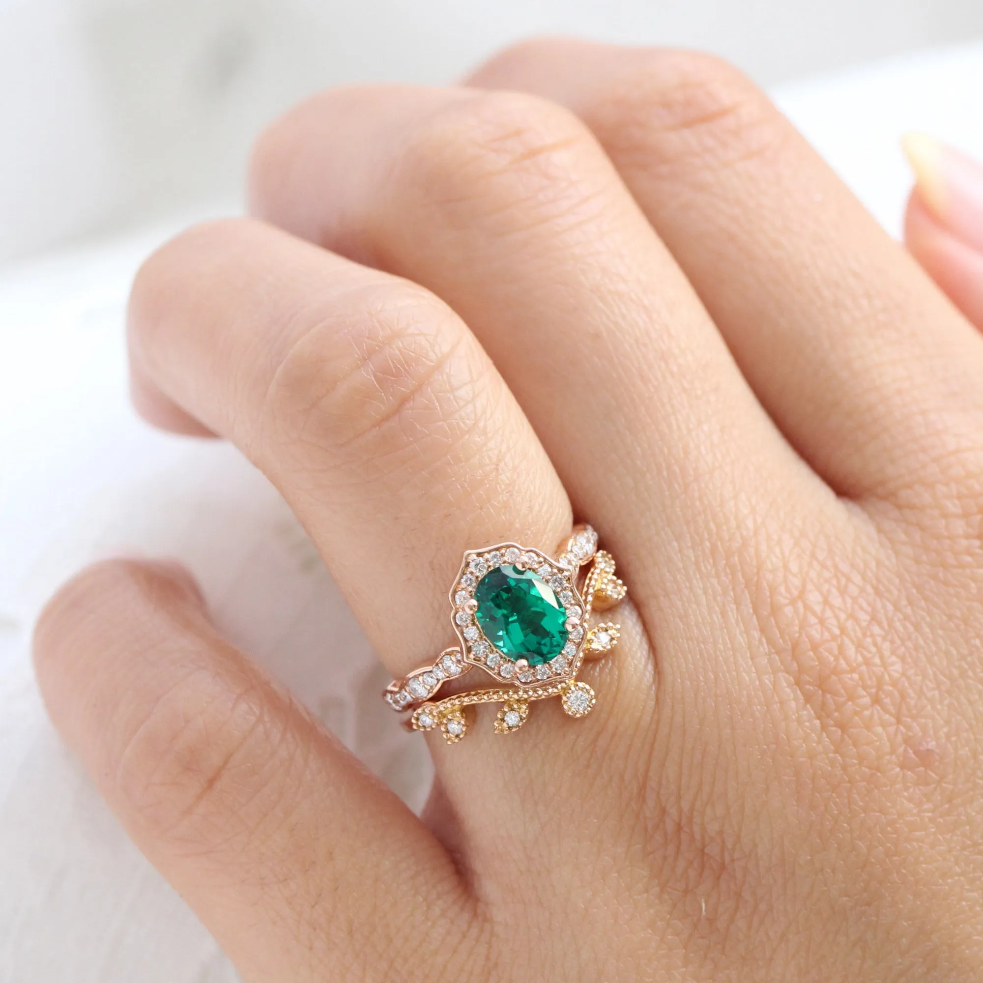 Oval Emerald Diamond Ring in Vintage Floral Scalloped Band