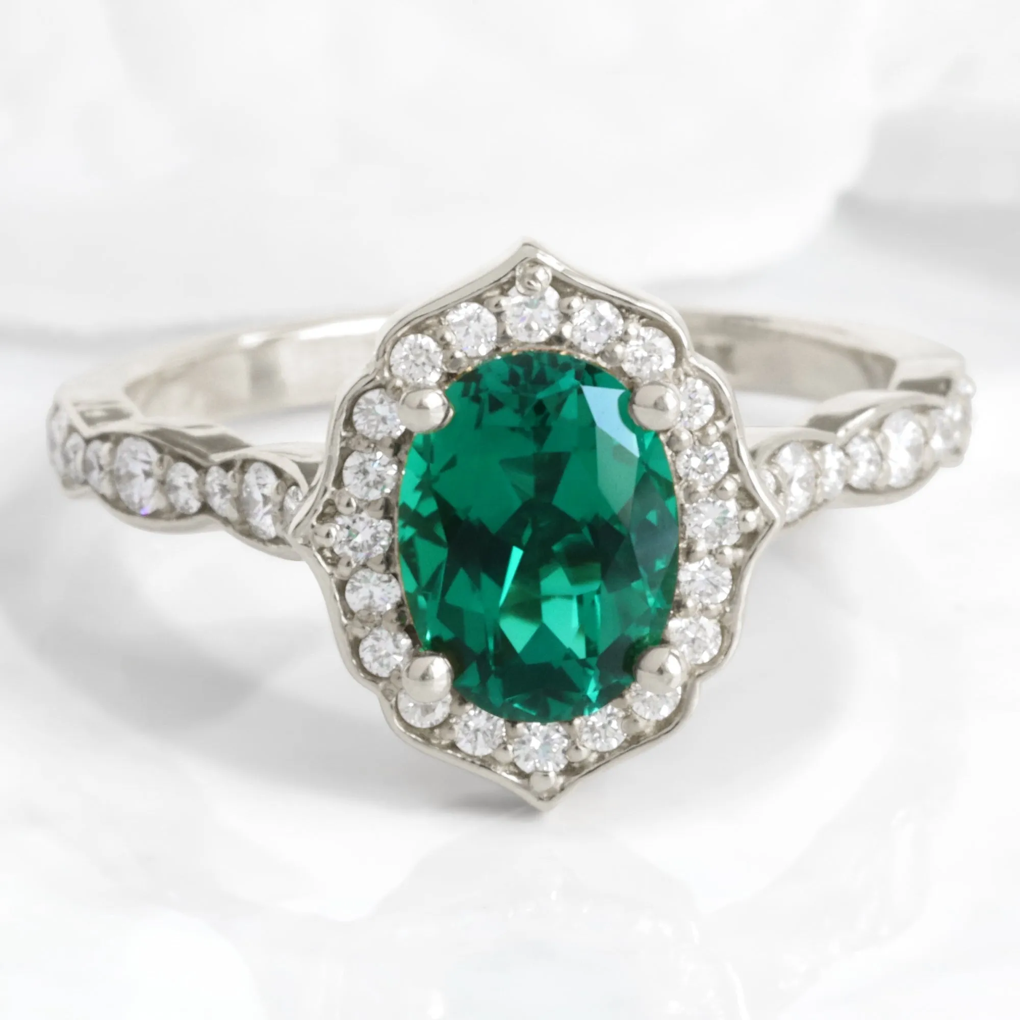 Oval Emerald Diamond Ring in Vintage Floral Scalloped Band