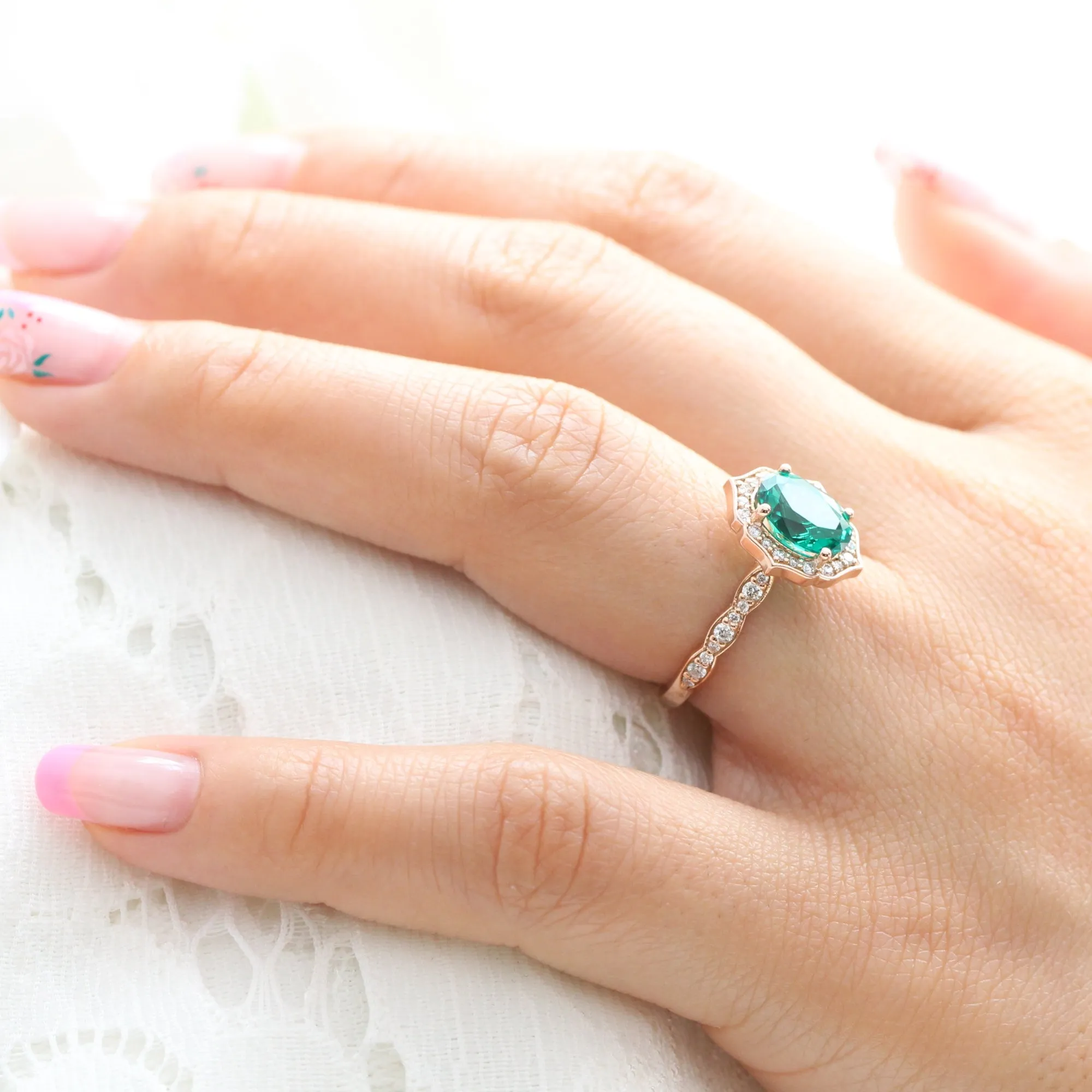 Oval Emerald Diamond Ring in Vintage Floral Scalloped Band
