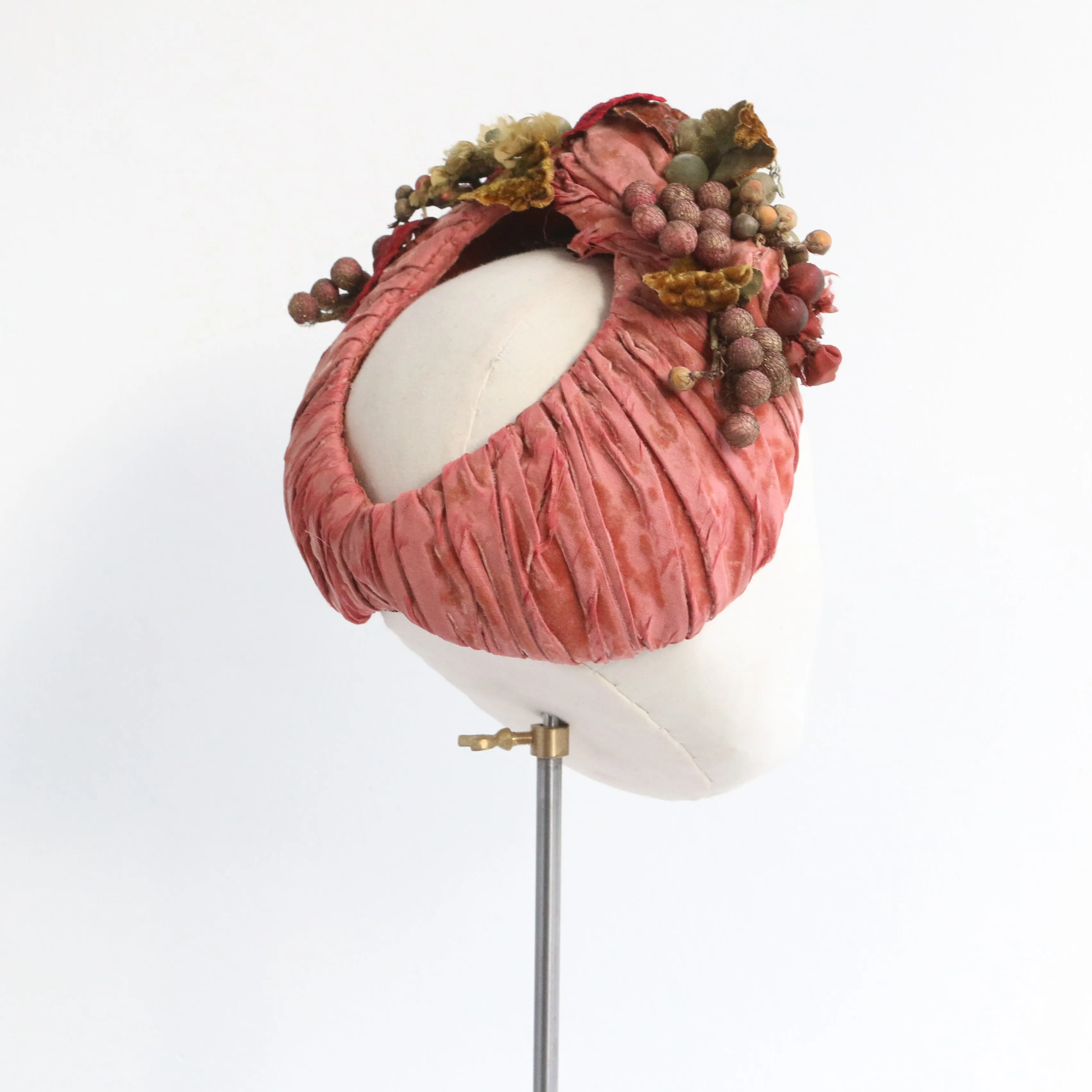"Hattie Carnegie" Vintage 1940's Silk Pleated Hattie Carnegie Turban