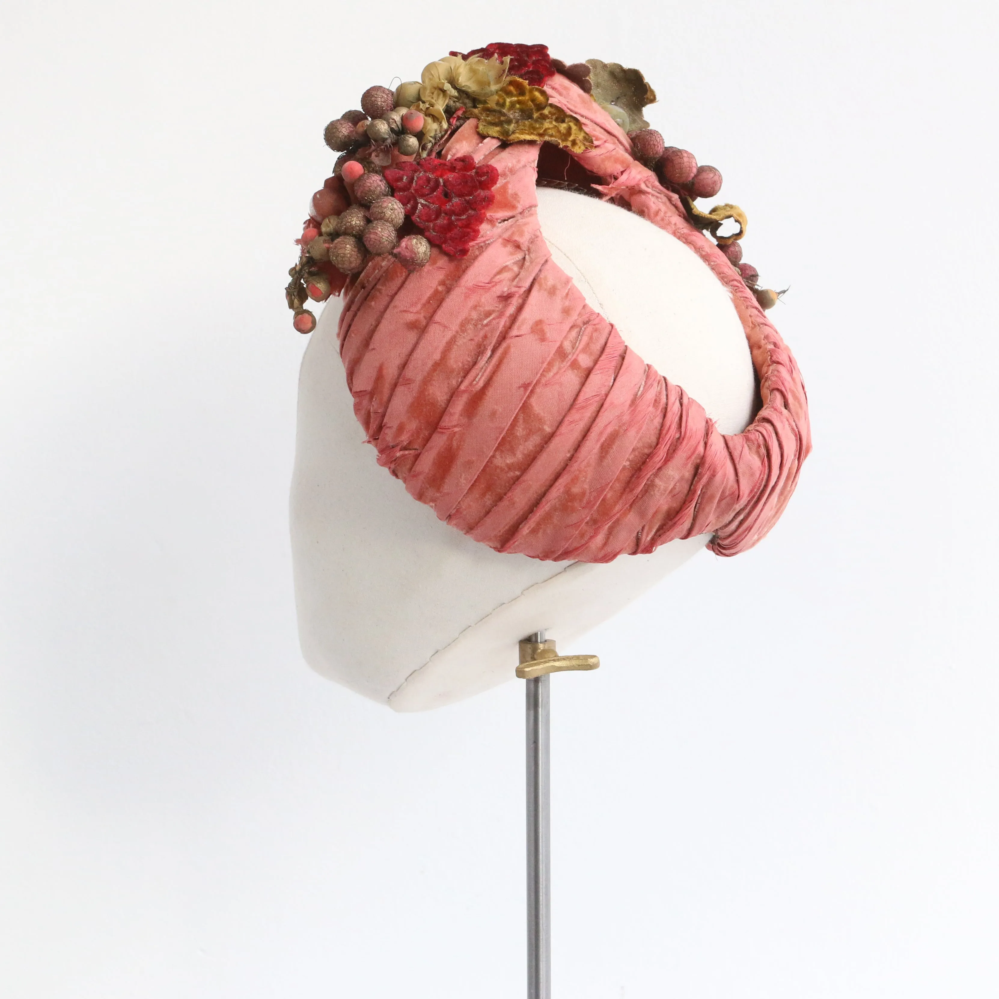 "Hattie Carnegie" Vintage 1940's Silk Pleated Hattie Carnegie Turban