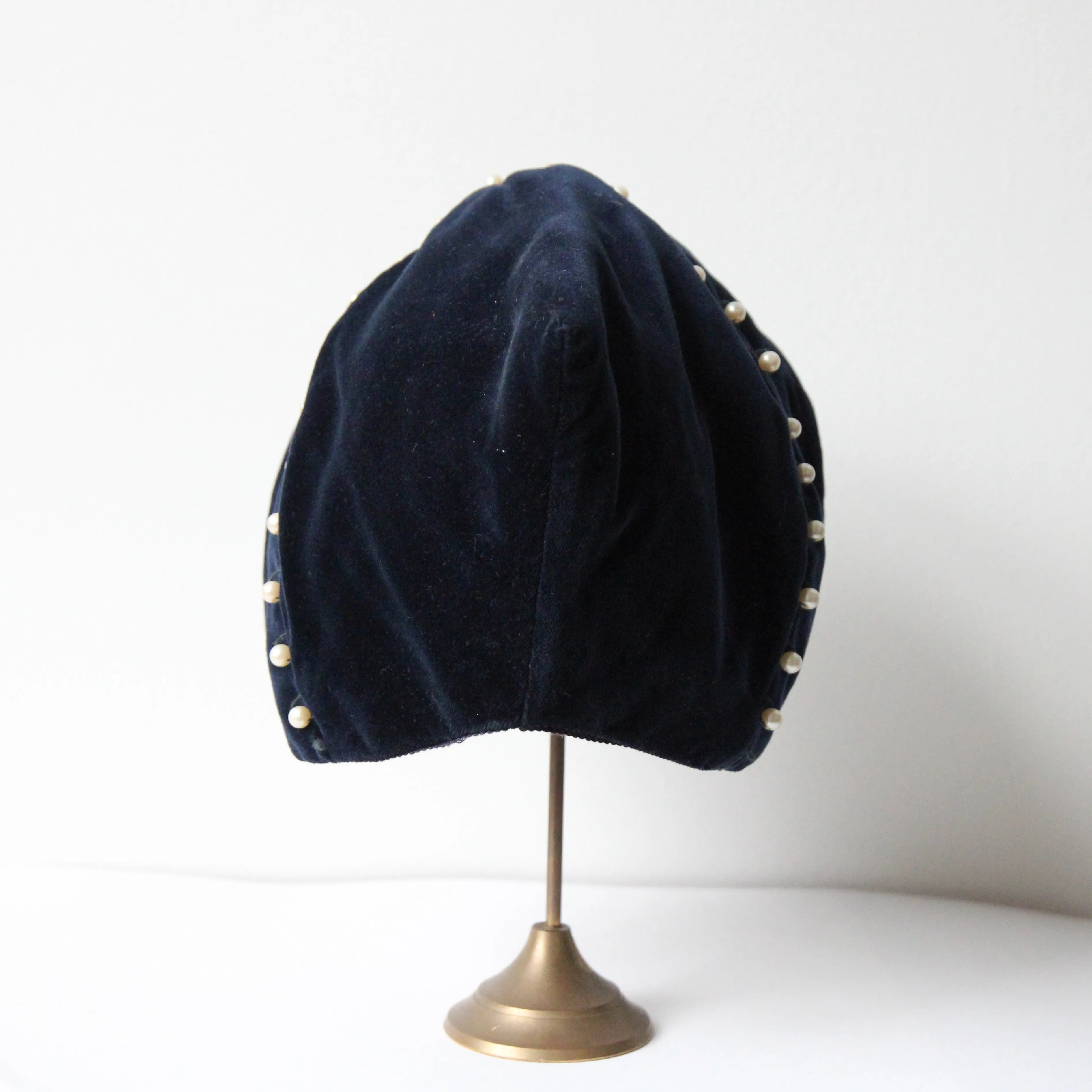 "Navy Velvet & Pearls" Vintage 1940's Navy Blue Velvet & Pearl Pixie Hat & Matching Bag