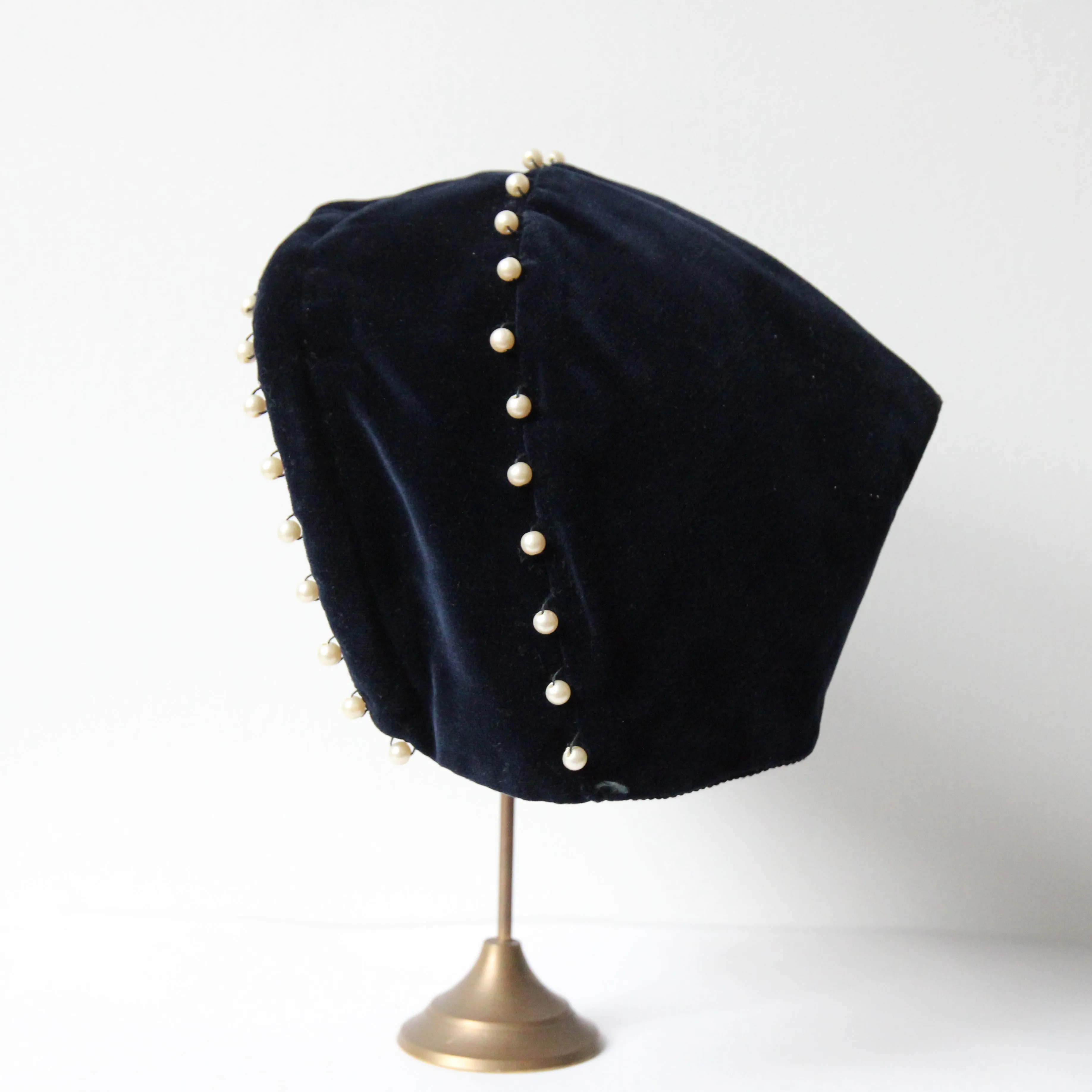 "Navy Velvet & Pearls" Vintage 1940's Navy Blue Velvet & Pearl Pixie Hat & Matching Bag