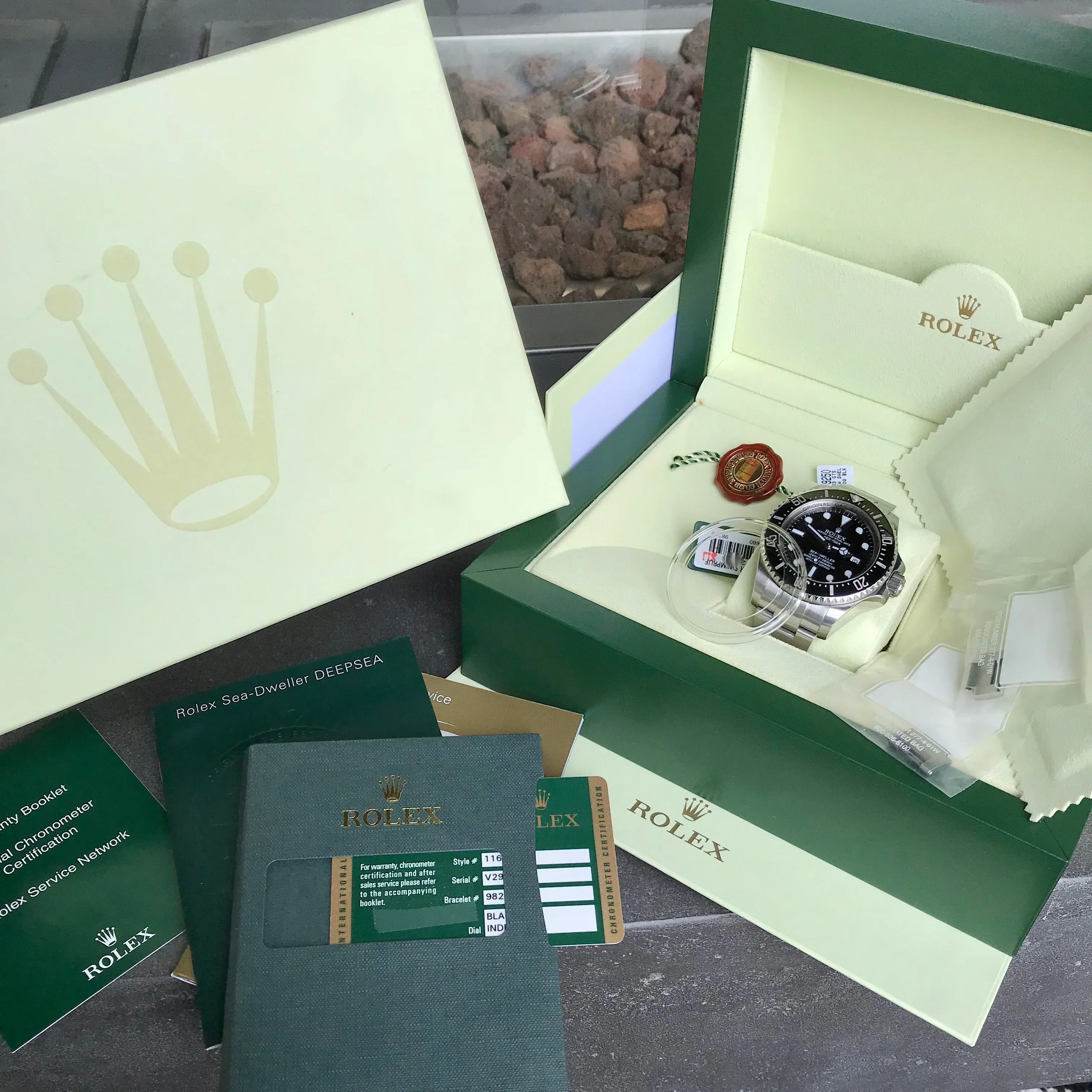 Rolex SEA DWELLER DEEPSEA 116660 Ceramic Mens 44mm Automatic Wristwatch Box & Papers