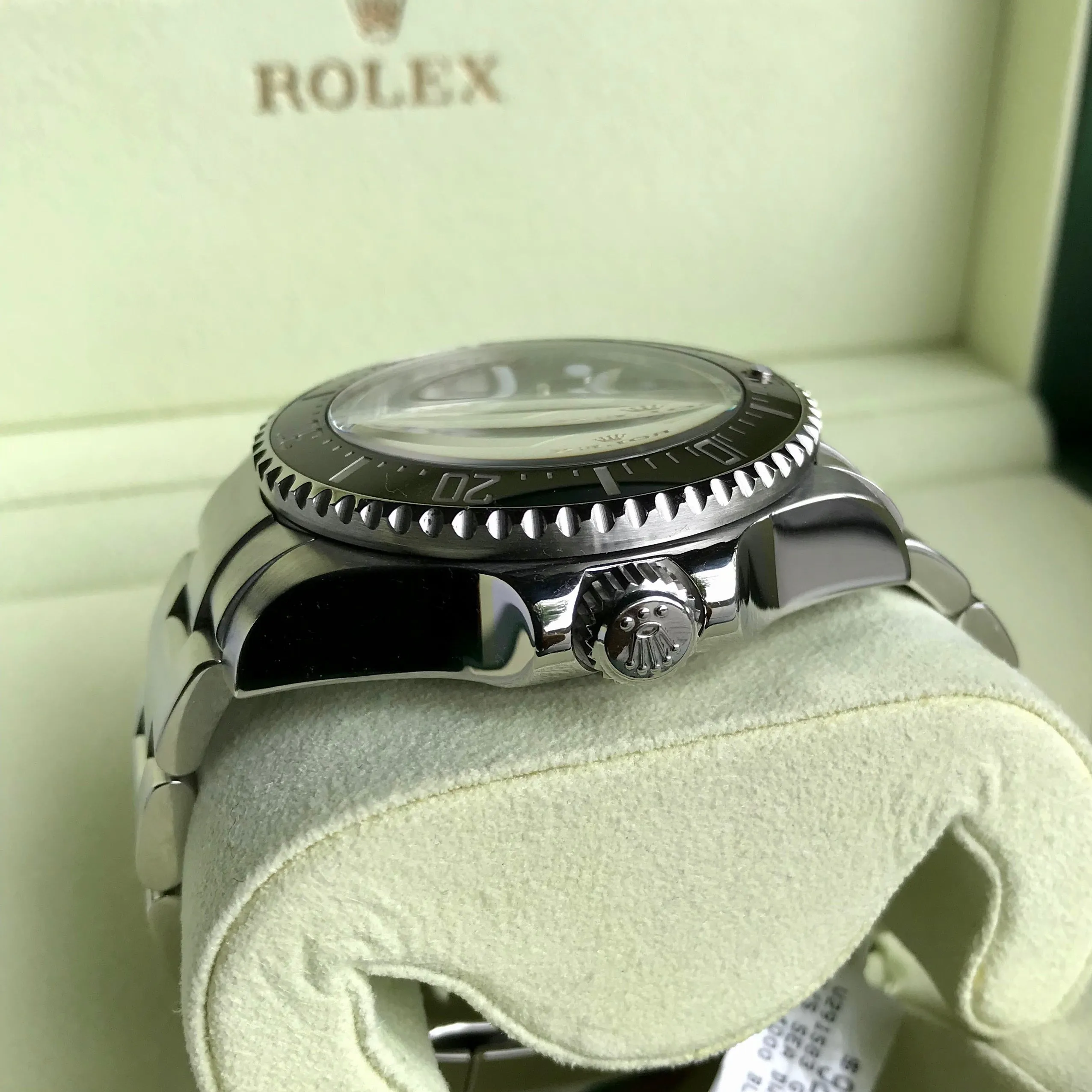 Rolex SEA DWELLER DEEPSEA 116660 Ceramic Mens 44mm Automatic Wristwatch Box & Papers