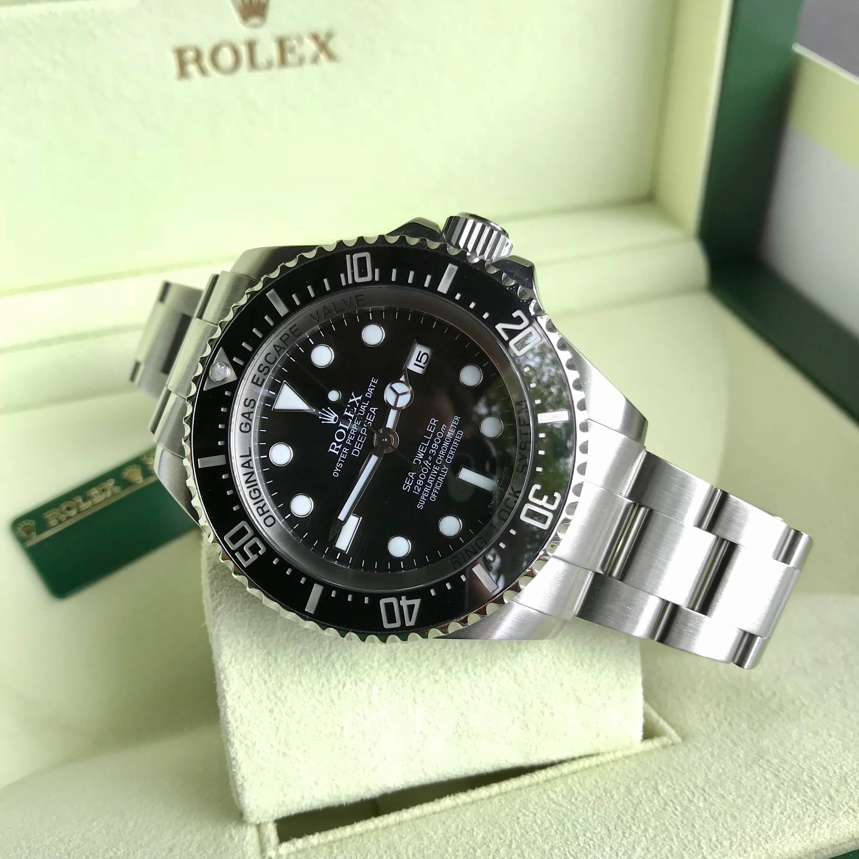 Rolex SEA DWELLER DEEPSEA 116660 Ceramic Mens 44mm Automatic Wristwatch Box & Papers