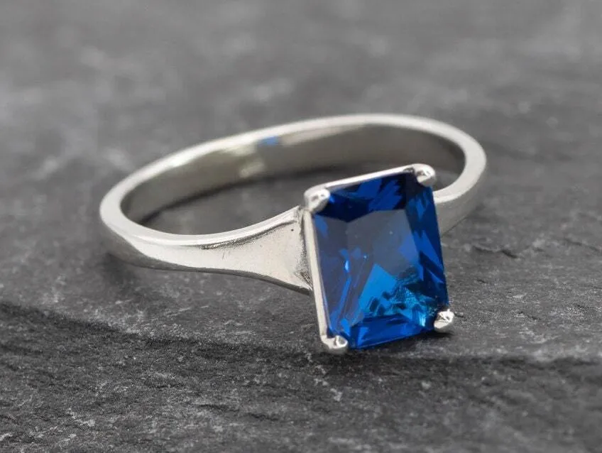 Sapphire Solitaire Ring - Blue Diamond Ring - Vintage Solitaire Ring