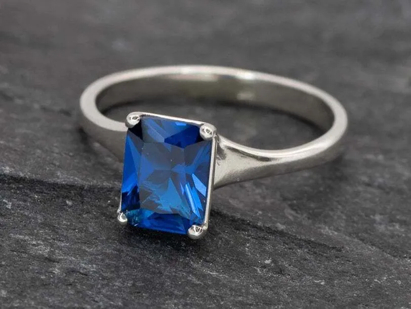 Sapphire Solitaire Ring - Blue Diamond Ring - Vintage Solitaire Ring
