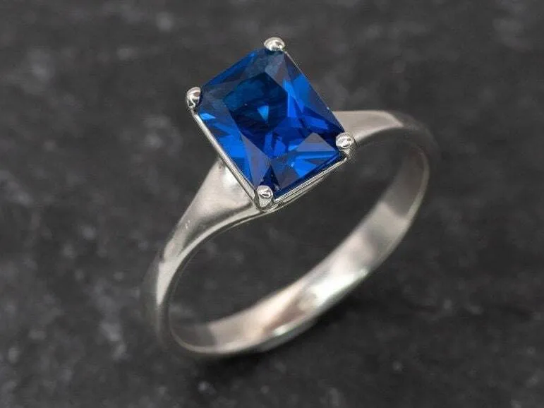 Sapphire Solitaire Ring - Blue Diamond Ring - Vintage Solitaire Ring