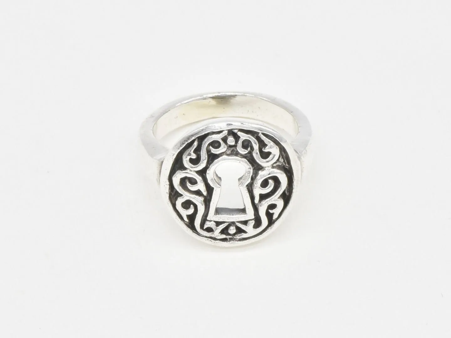 Silver Keyhole Ring - Vintage Key Ring - Celtic Key Ring