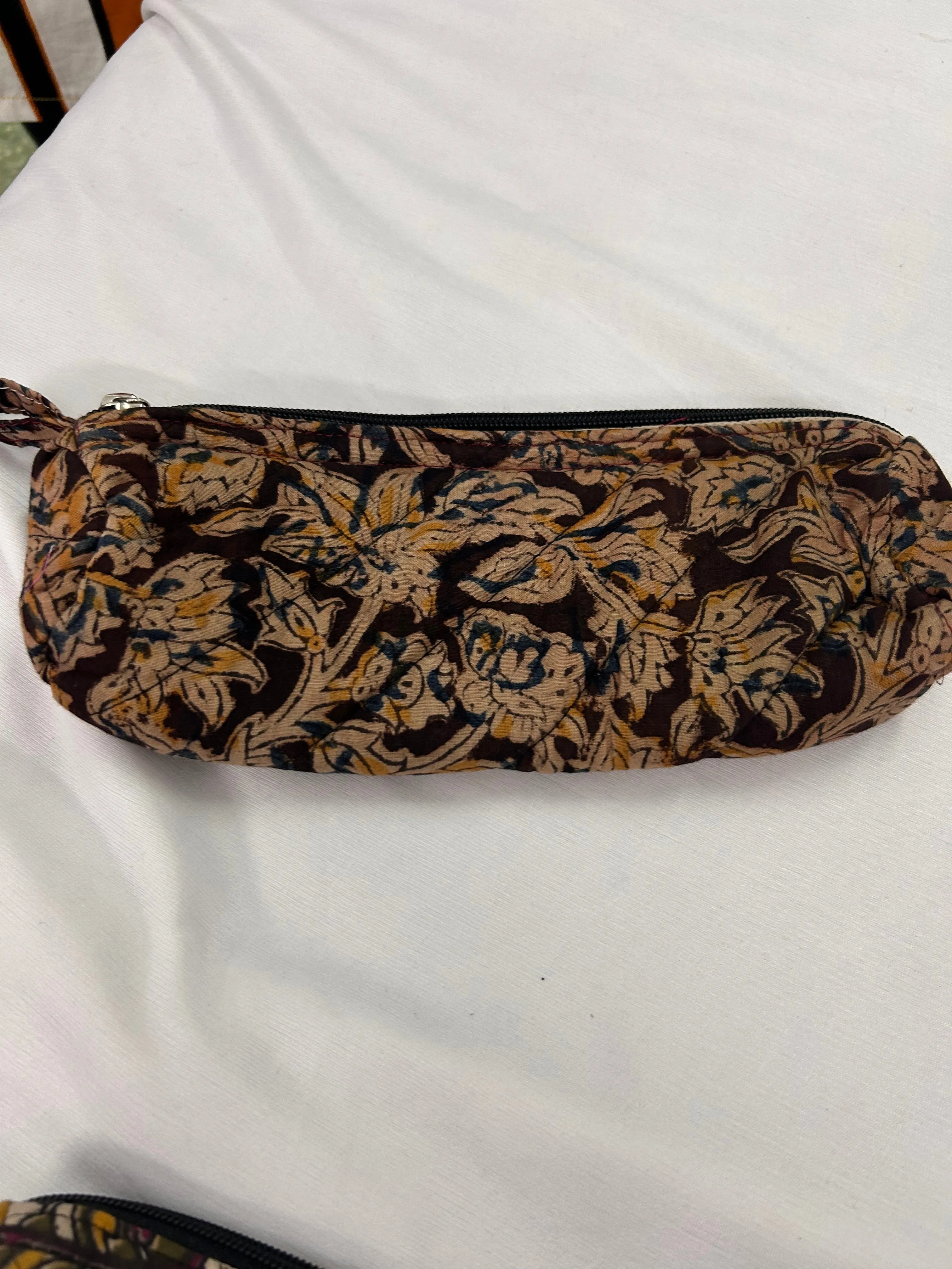 Stationary Pouch/Versatile Organizer Part 1