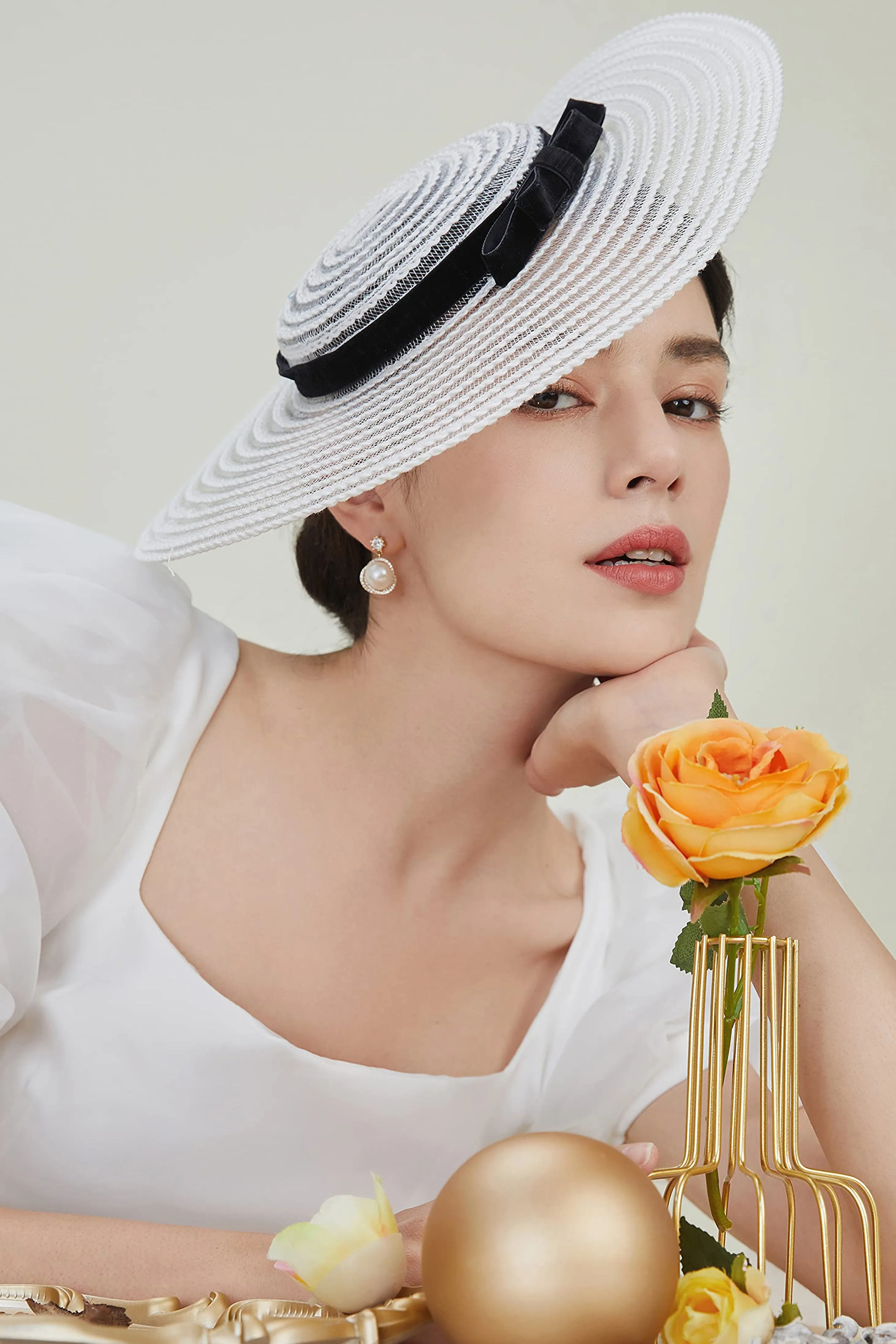 Stylish Lace Cocktail Fascinator