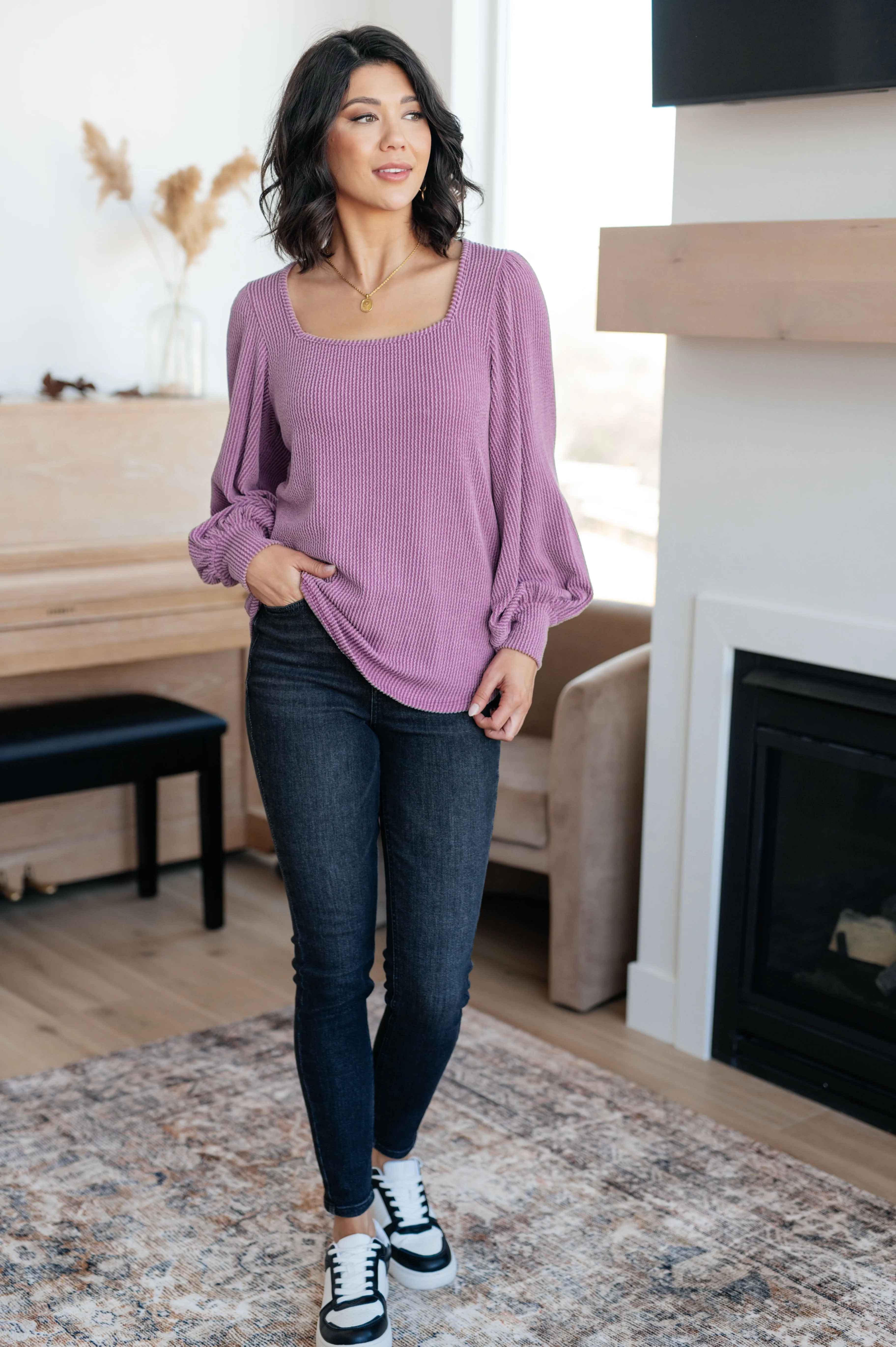 Stylish Look Balloon-Sleeve Top