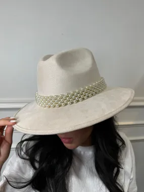 Tessa - Elegant Beige Suede Hat