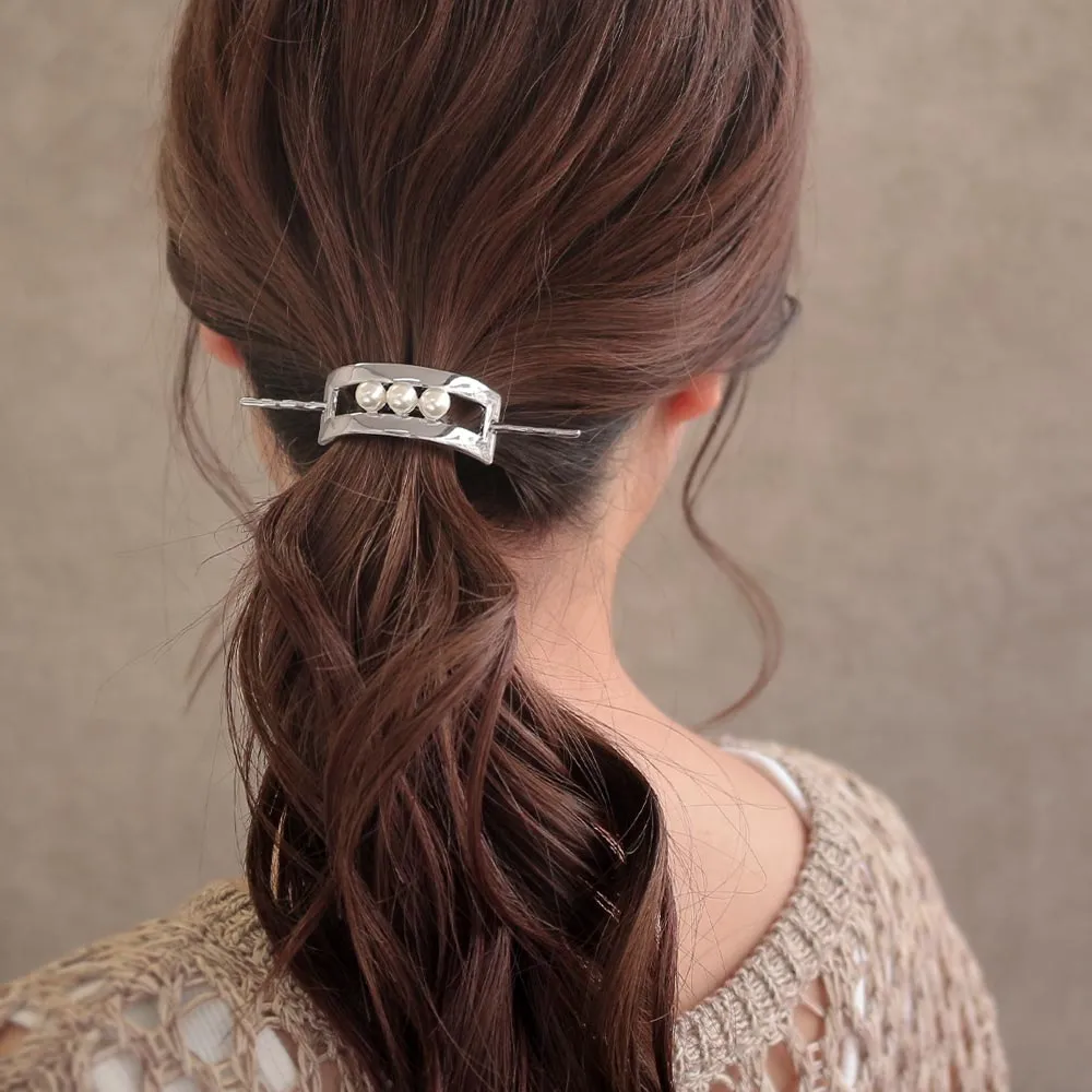 Triple Pearl Majeste Cuff